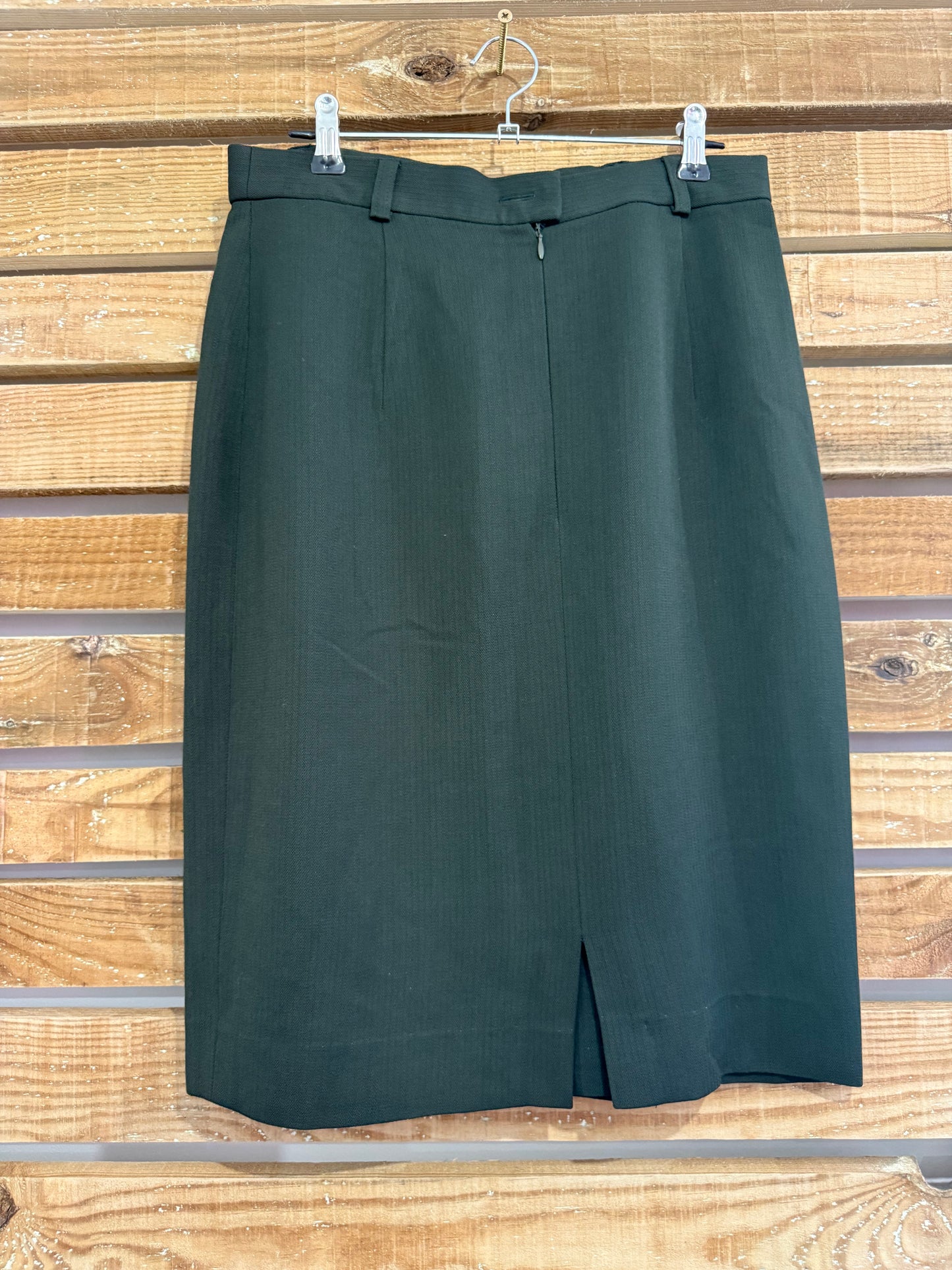Vintage 80s does 40s Louis Feraud wool skirt. Waist 29” size 8-10
