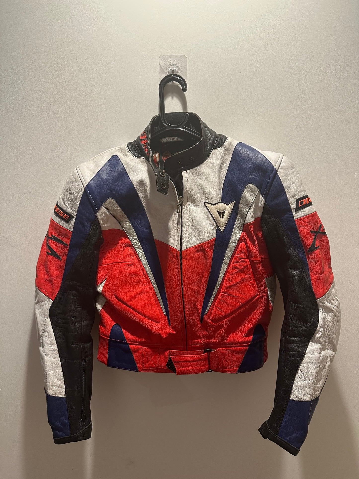 Vintage Y2K Dainese leather racing/ biker jacket. Size small.