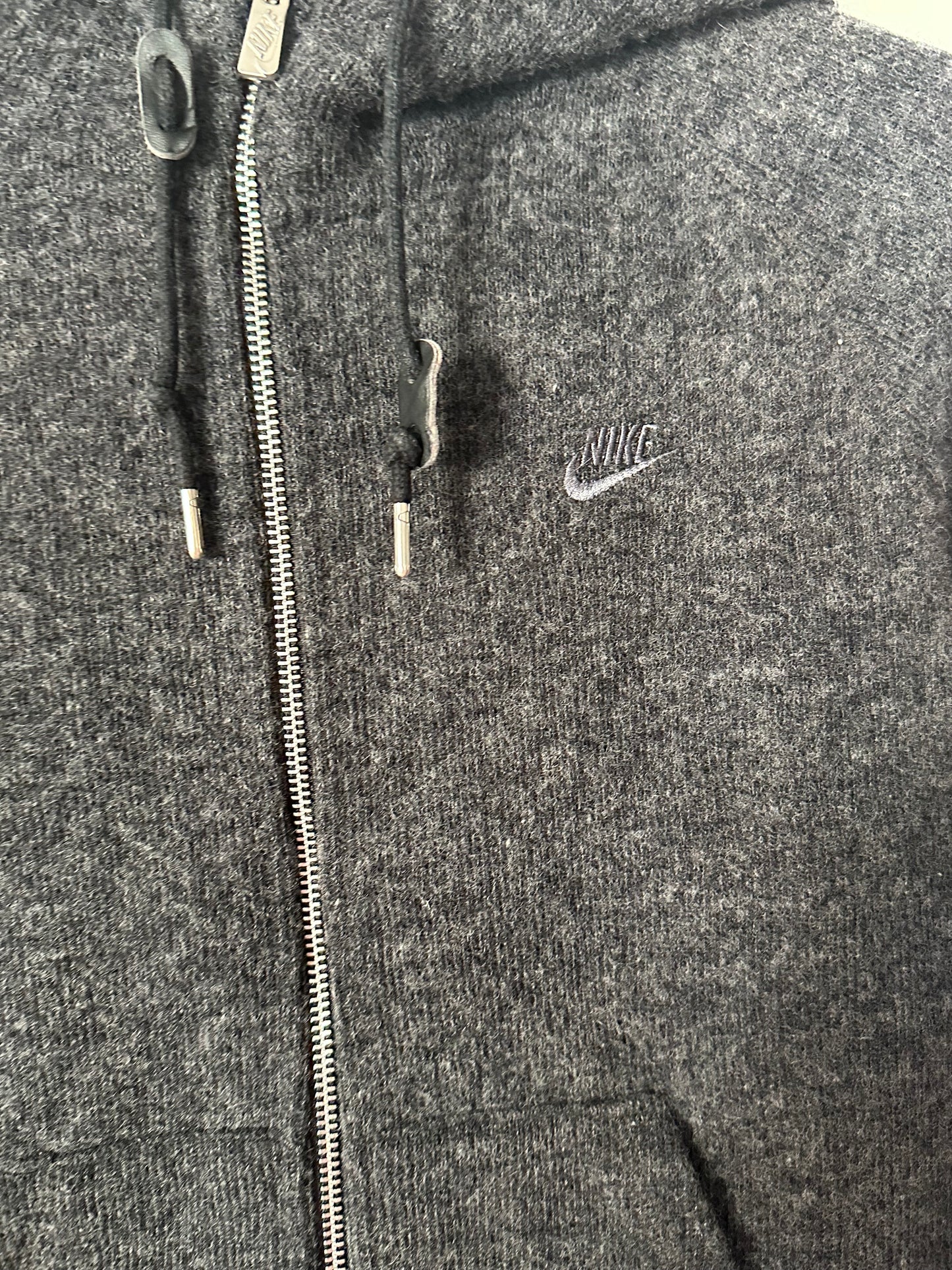Vintage 90s Nike knitted hoodie/ hooded sweater. Grey. Size medium.