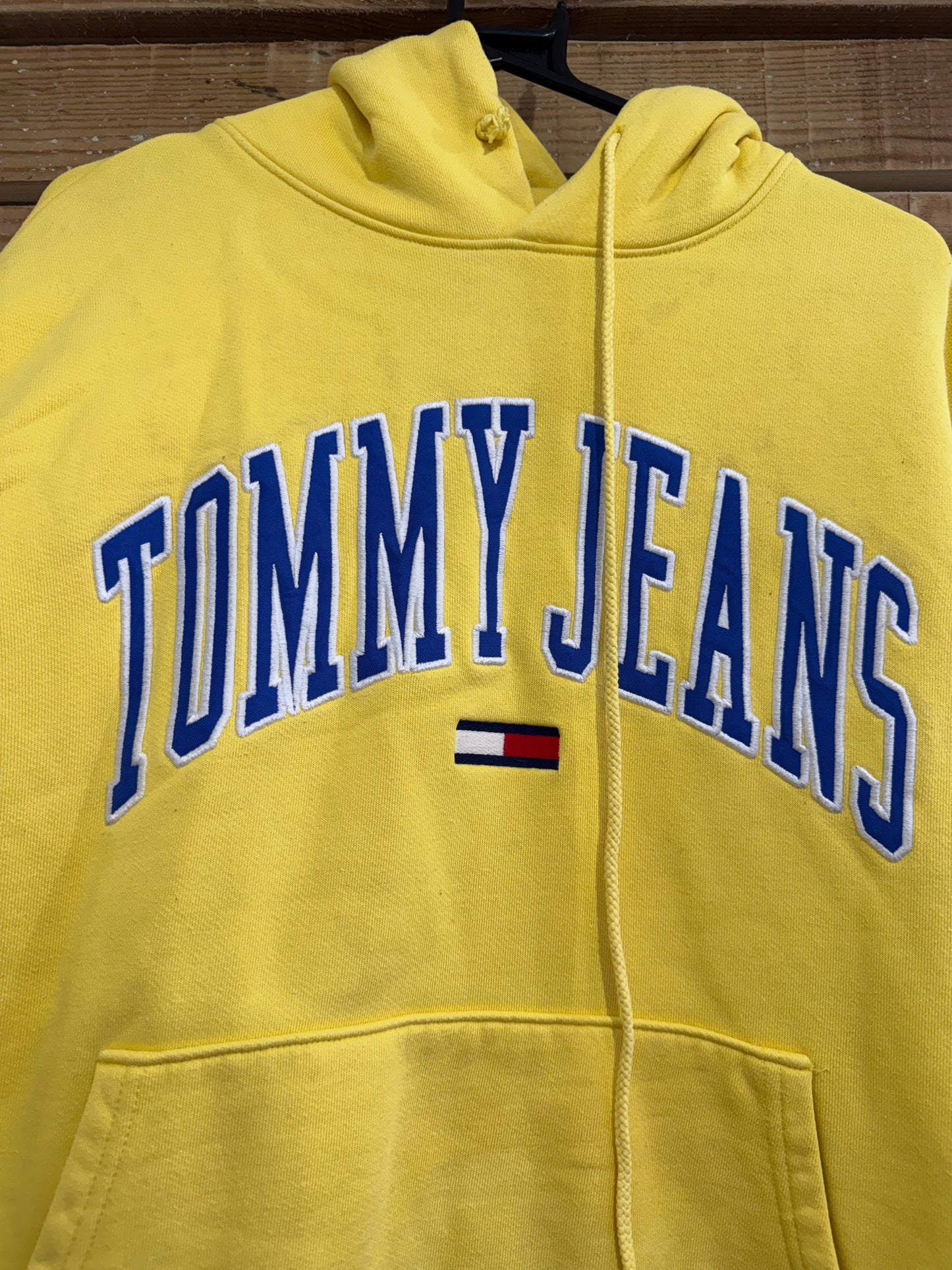 Vintage Y2K Tommy Hilfiger Spell-out logo hoodie/ hooded sweater.