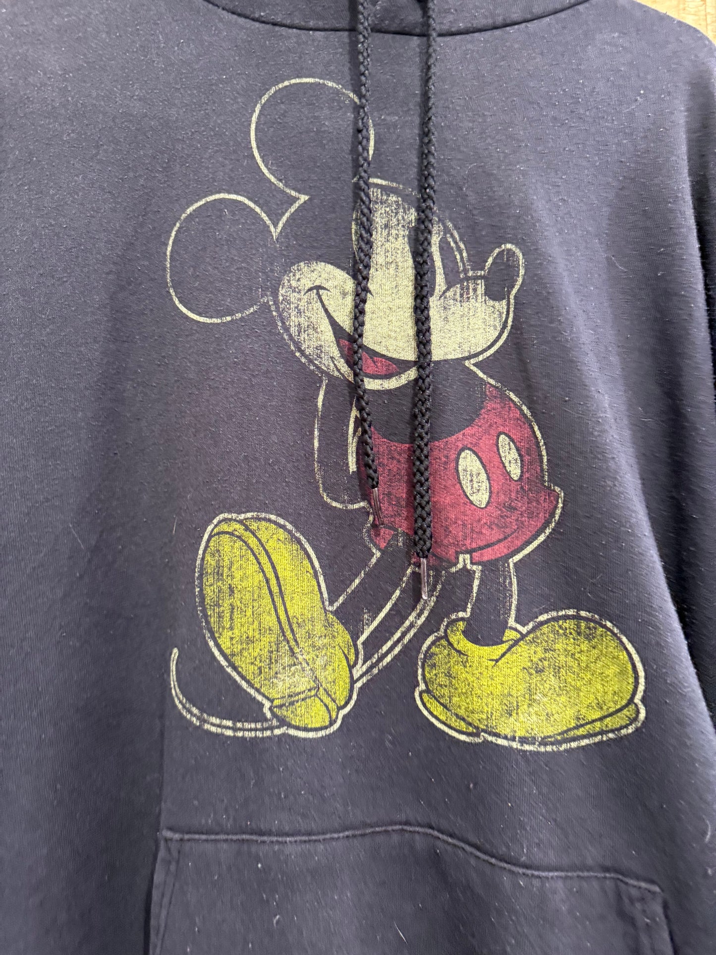 Vintage Y2K Disney Mickey Mouse hoodie/ hooded sweater. Black. Size Large