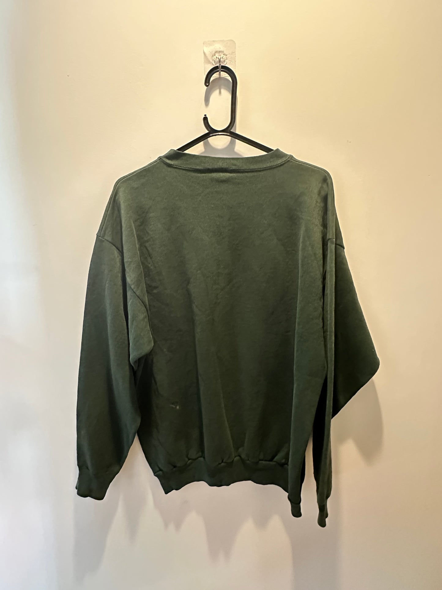 Vintage 90s American animal motif sweater/ sweatshirt. USA. Green. Size Large