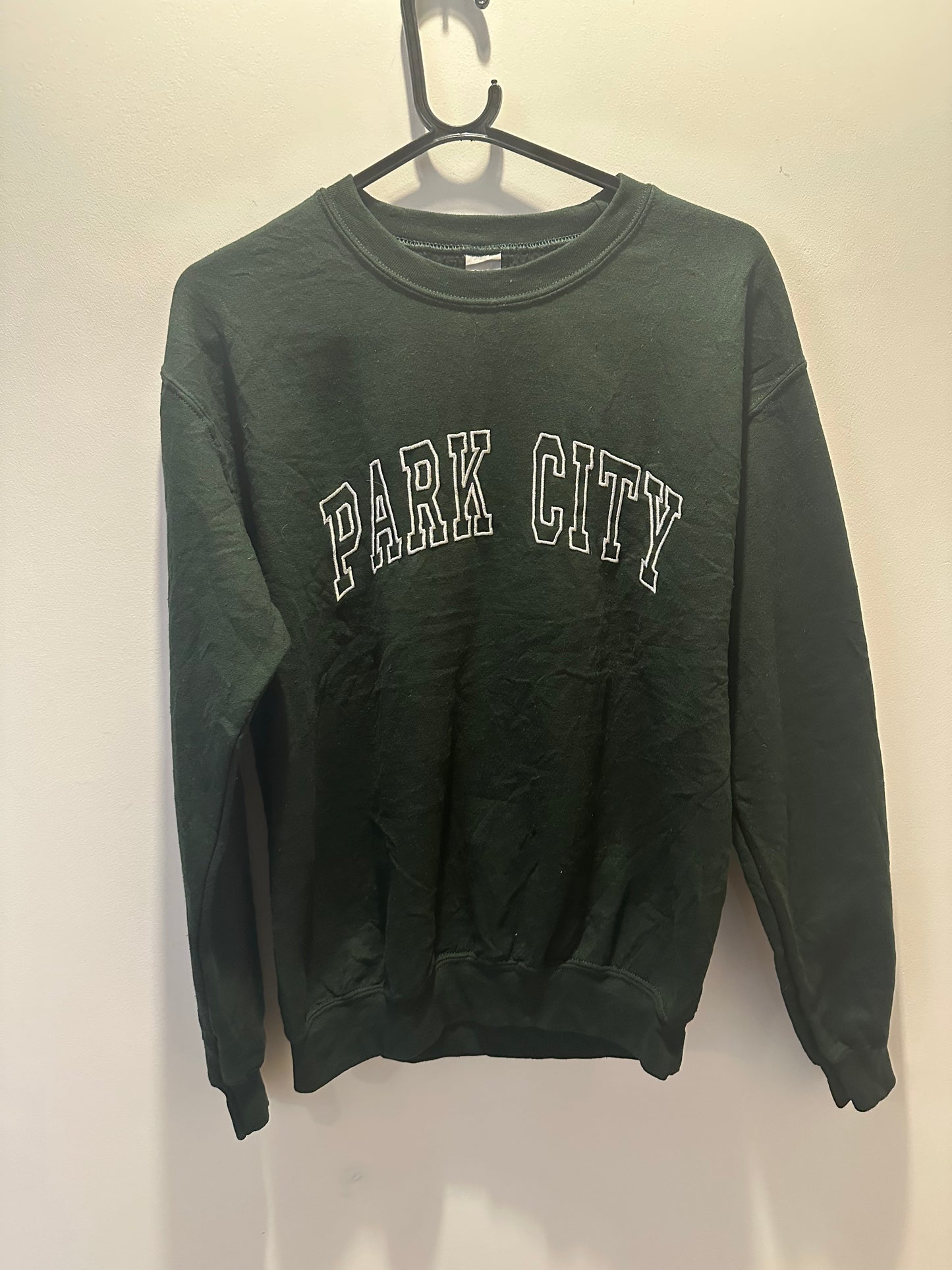 Vintage 90s American varsity spell-out sweater/ sweatshirt. USA. Size Small.