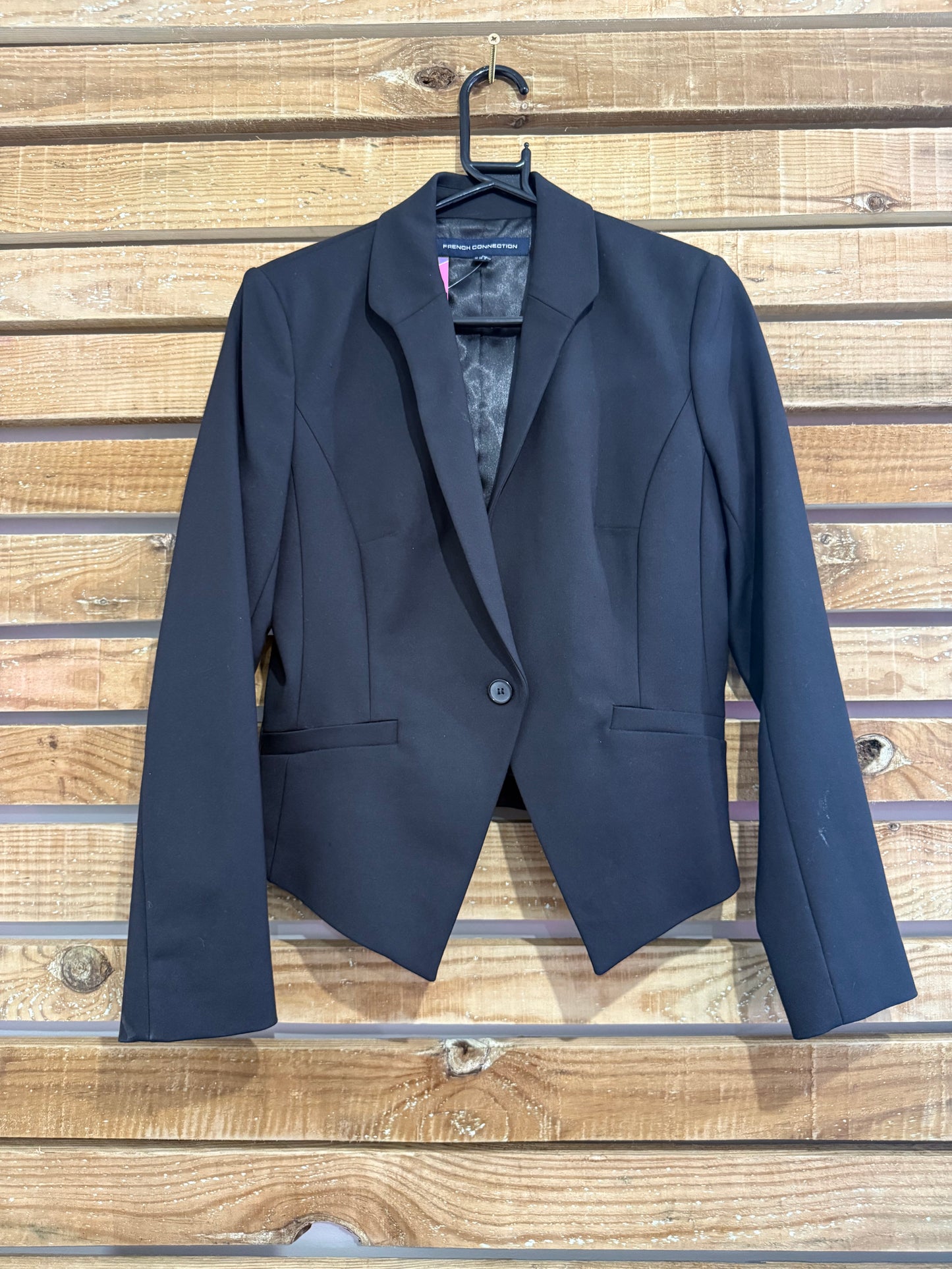 Vintage Y2K French Connection tuxedo button up blazer jacket. Size 10