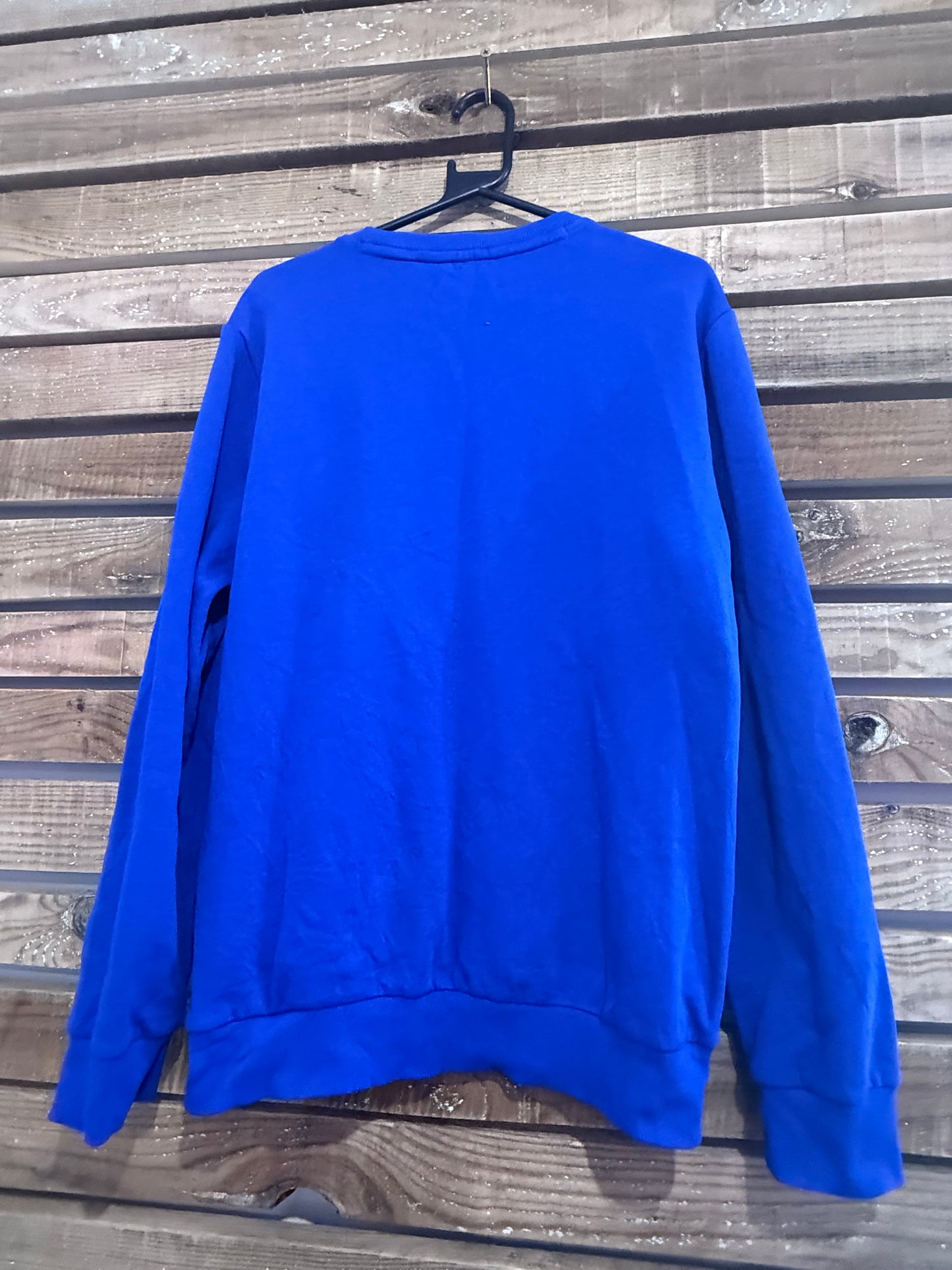 Vintage Y2K BNWT Calvin Klein blue sweater/ sweatshirt. Size medium.