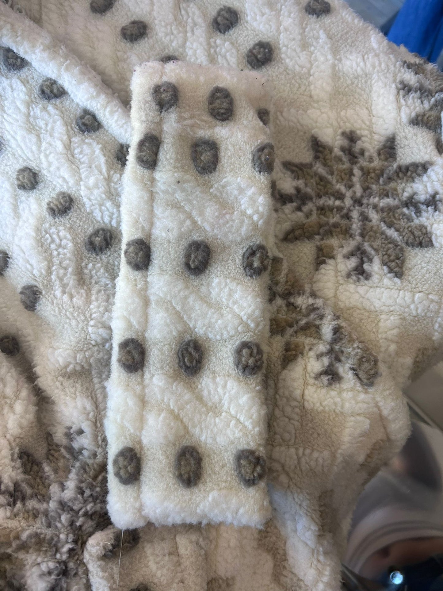 Vintage 90s Zepla patterned fleece Coat & headband. Size Large. Ski/ winter.