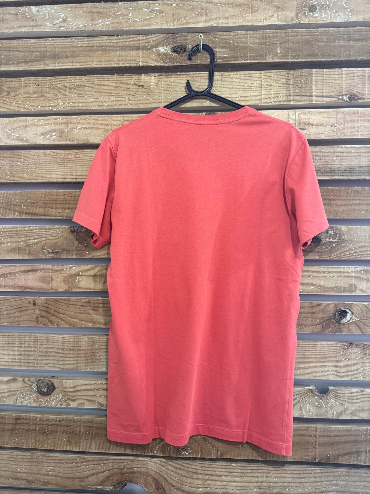 Vintage Y2K Calvin Klein 100% Cotton logo T-shirt. Orange. Size Large.