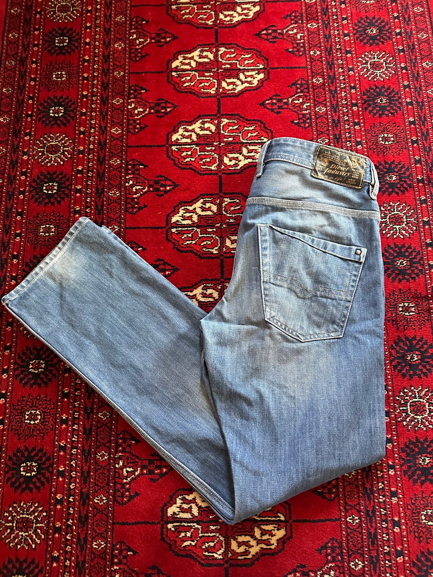 Vintage Y2K Diesel Jeans. Blue. 33 waist” 32” leg.