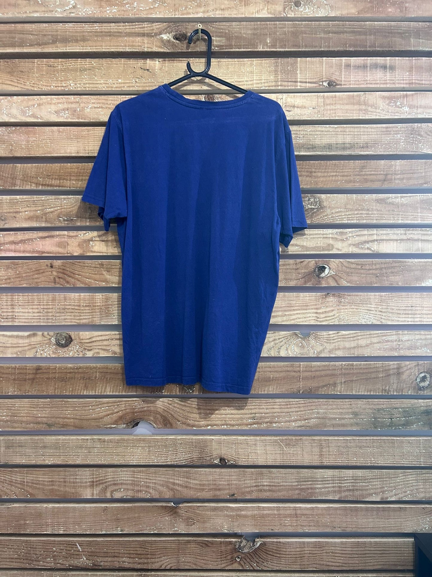 Vintage Y2K Patriots NFL USA American spell-out football t-shirt. Size medium.