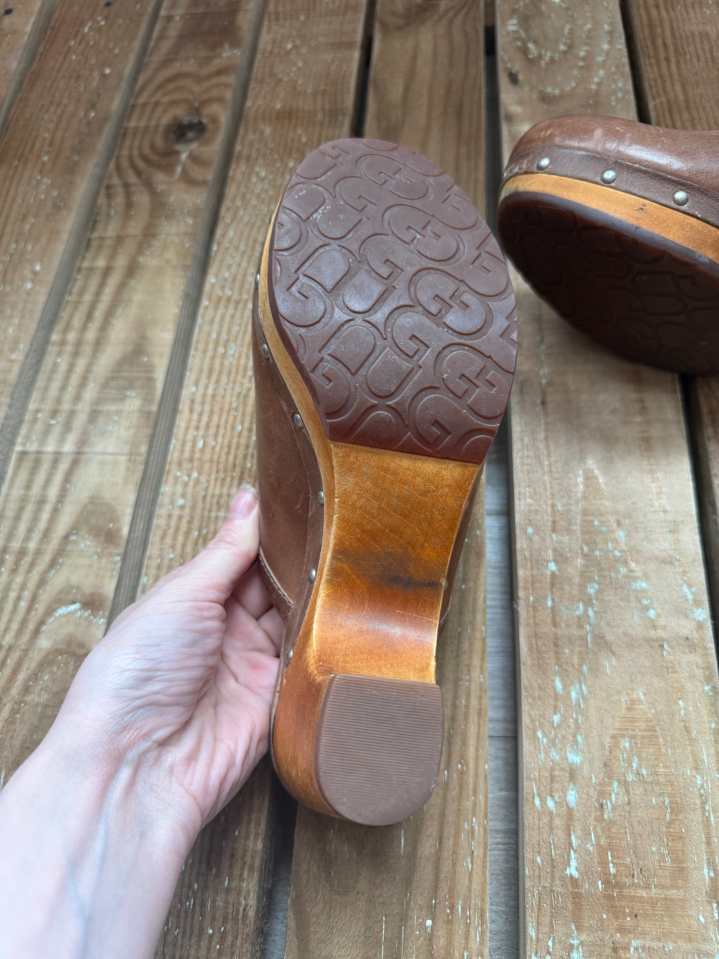 Vintage Y2K Ugg heeled mule, shearling sheepskin lined clog shoes. Size UK4.5