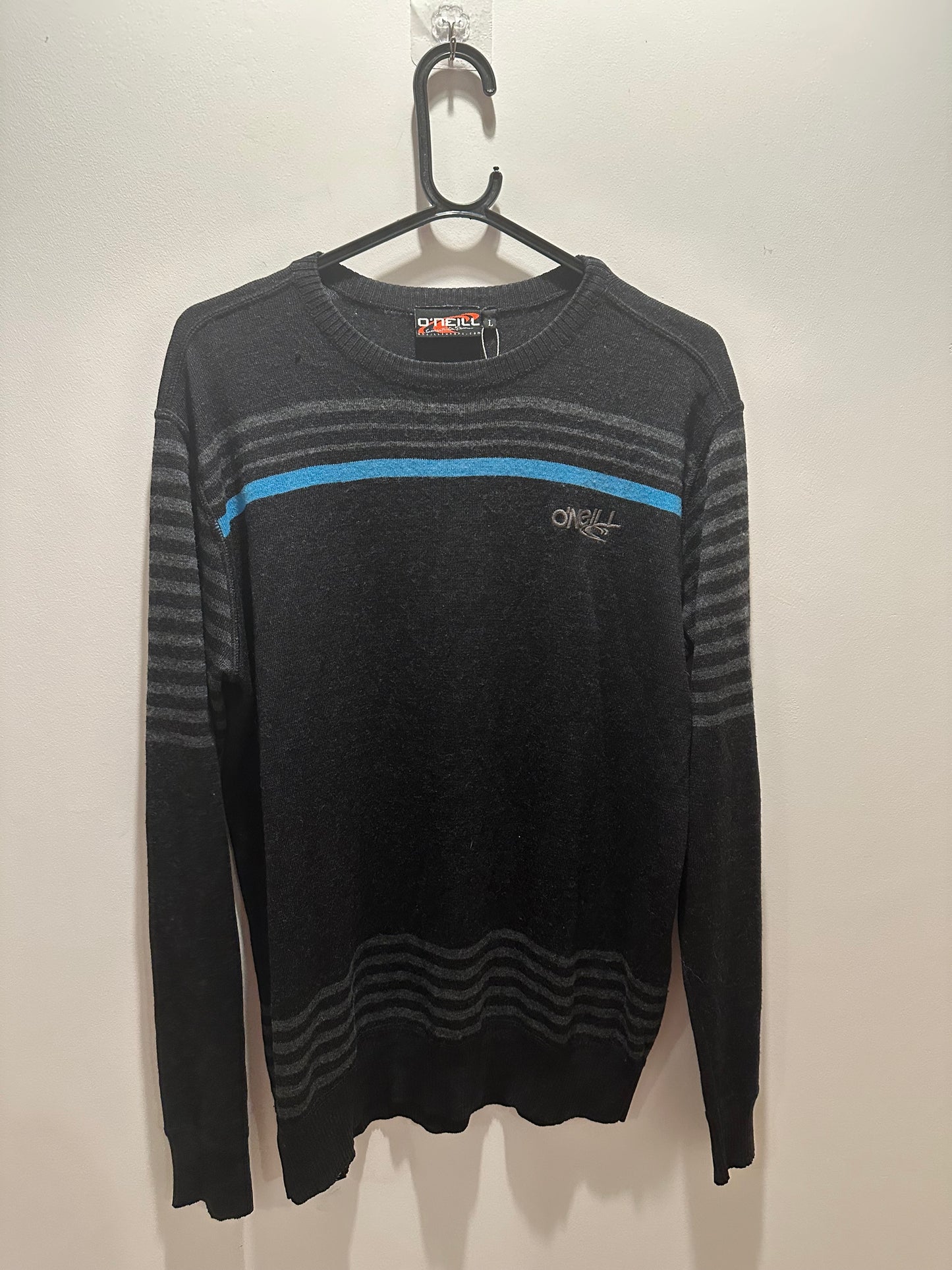Vintage Y2K O’Neill Stripe Jumper. Size Large. Skate/ surf