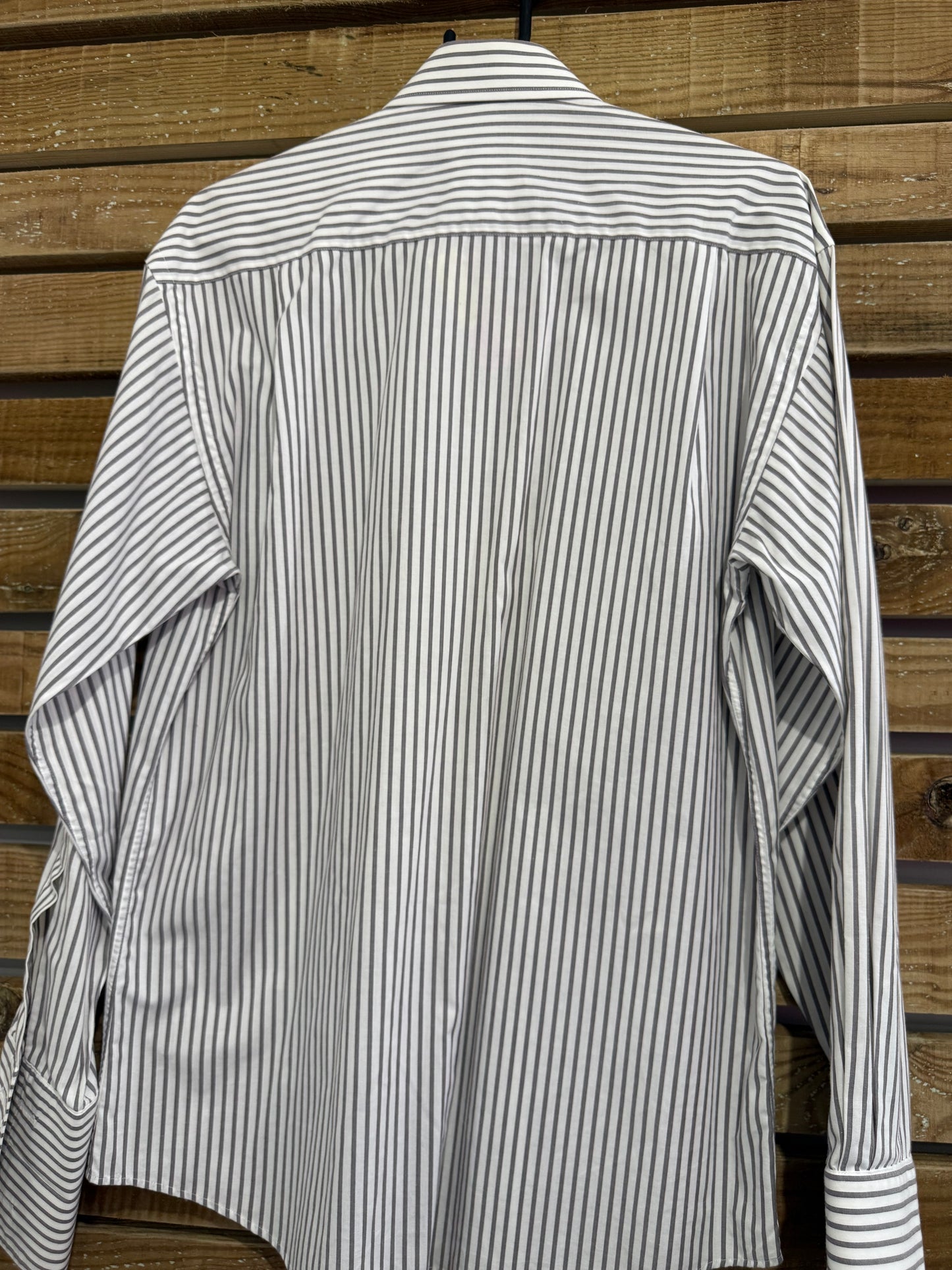 Vintage Y2K Van Heusen striped shirt. Size Large.
