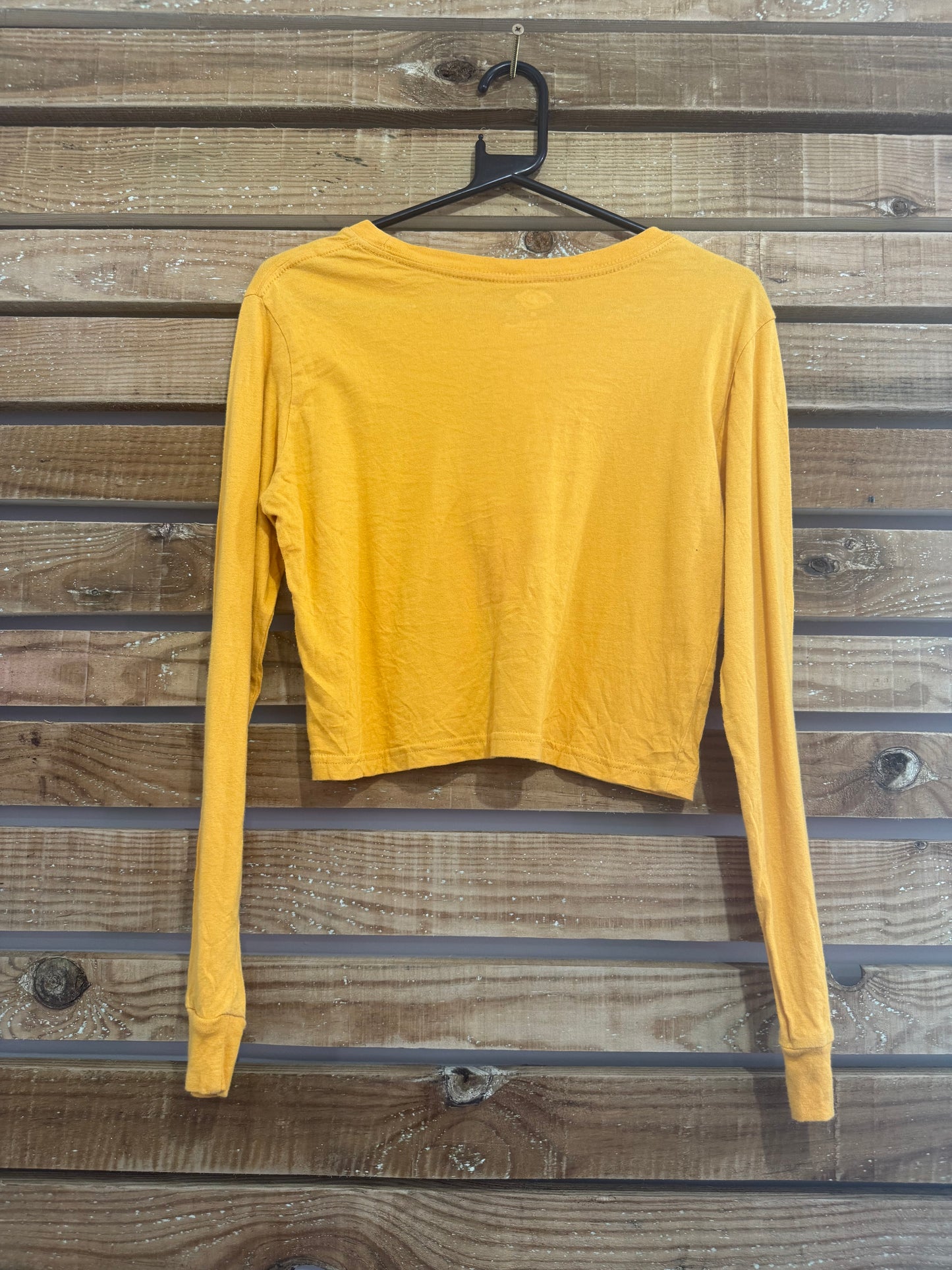 Vintage Y2K Dickies cropped T-shirt. Yellow. Size medium.