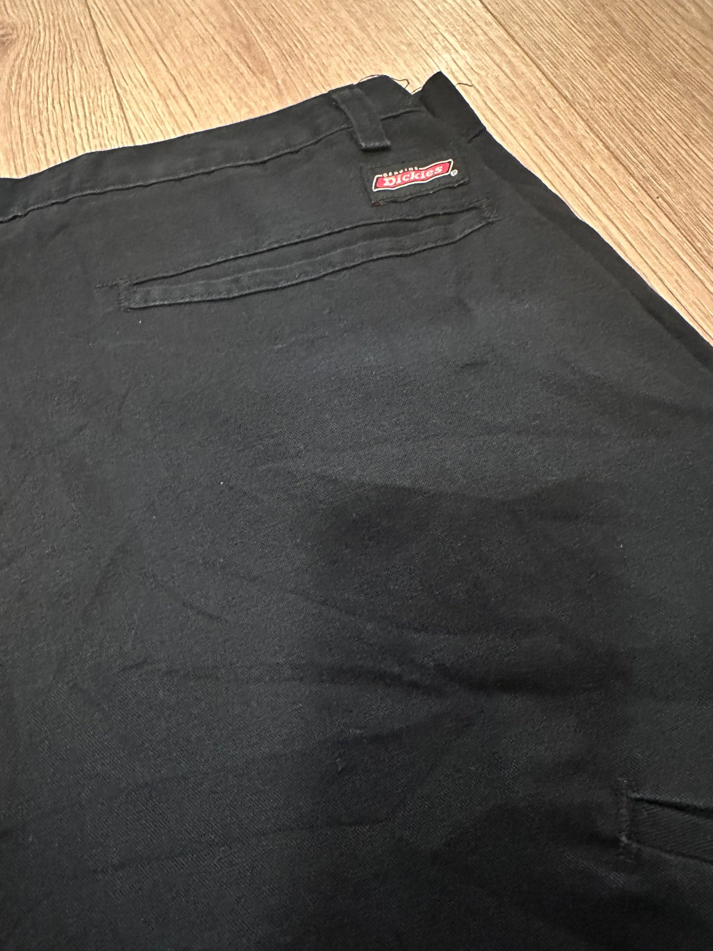 Vintage 90s Dickies black shorts. Workwear. 40” waist