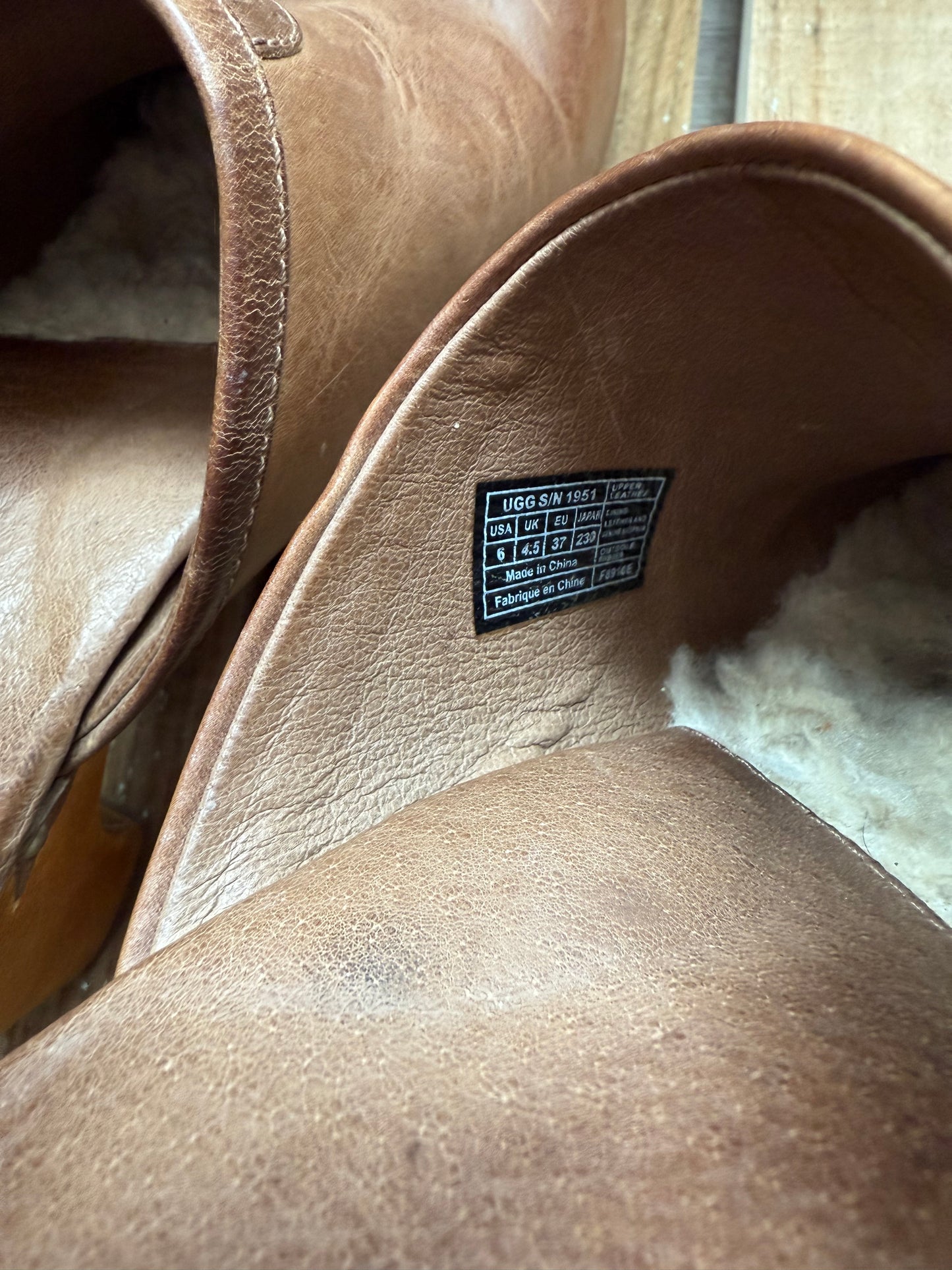 Vintage Y2K Ugg heeled mule, shearling sheepskin lined clog shoes. Size UK4.5