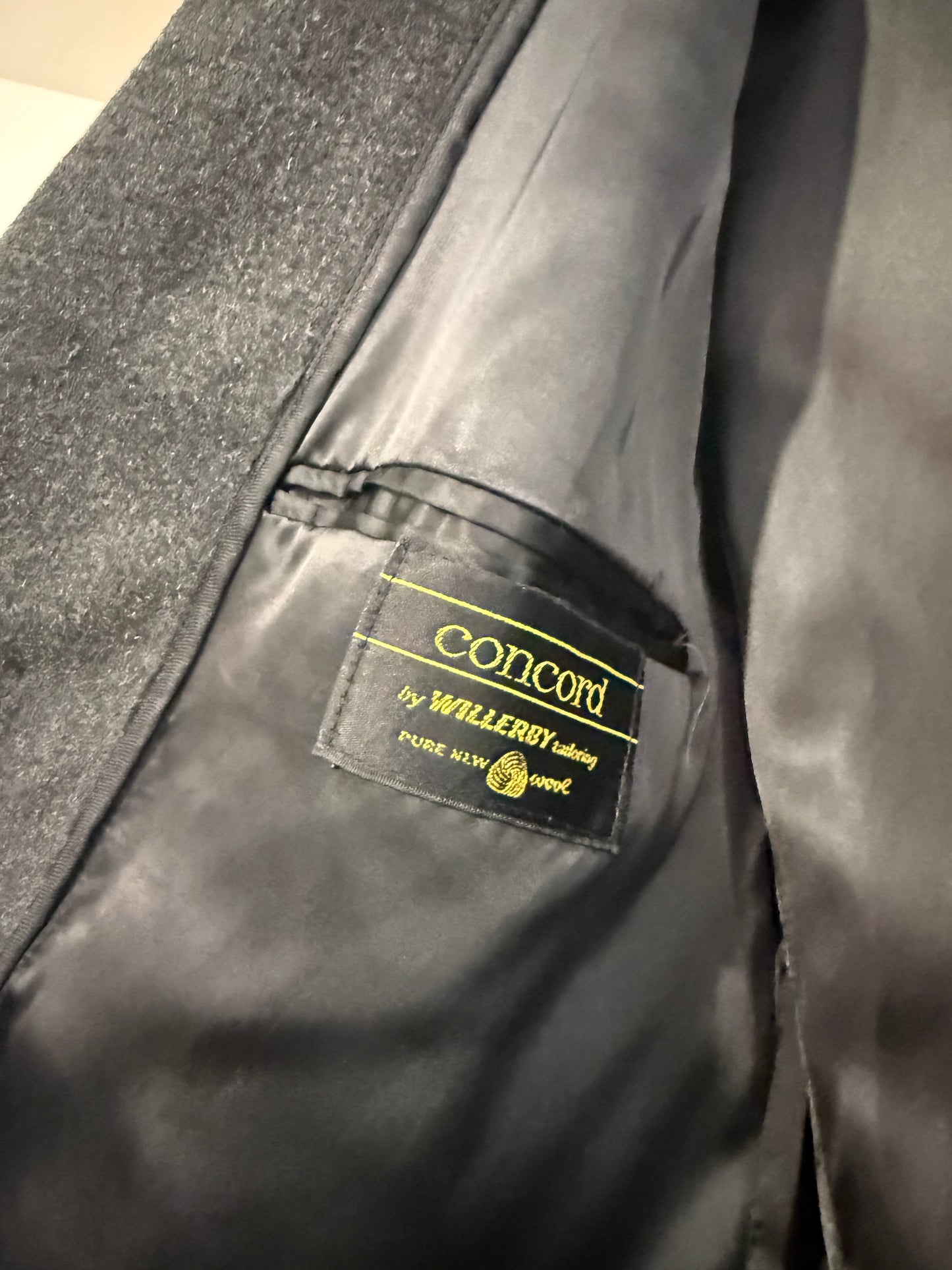 Vintage 80s Crombie wool Coat. Grey. Size large.