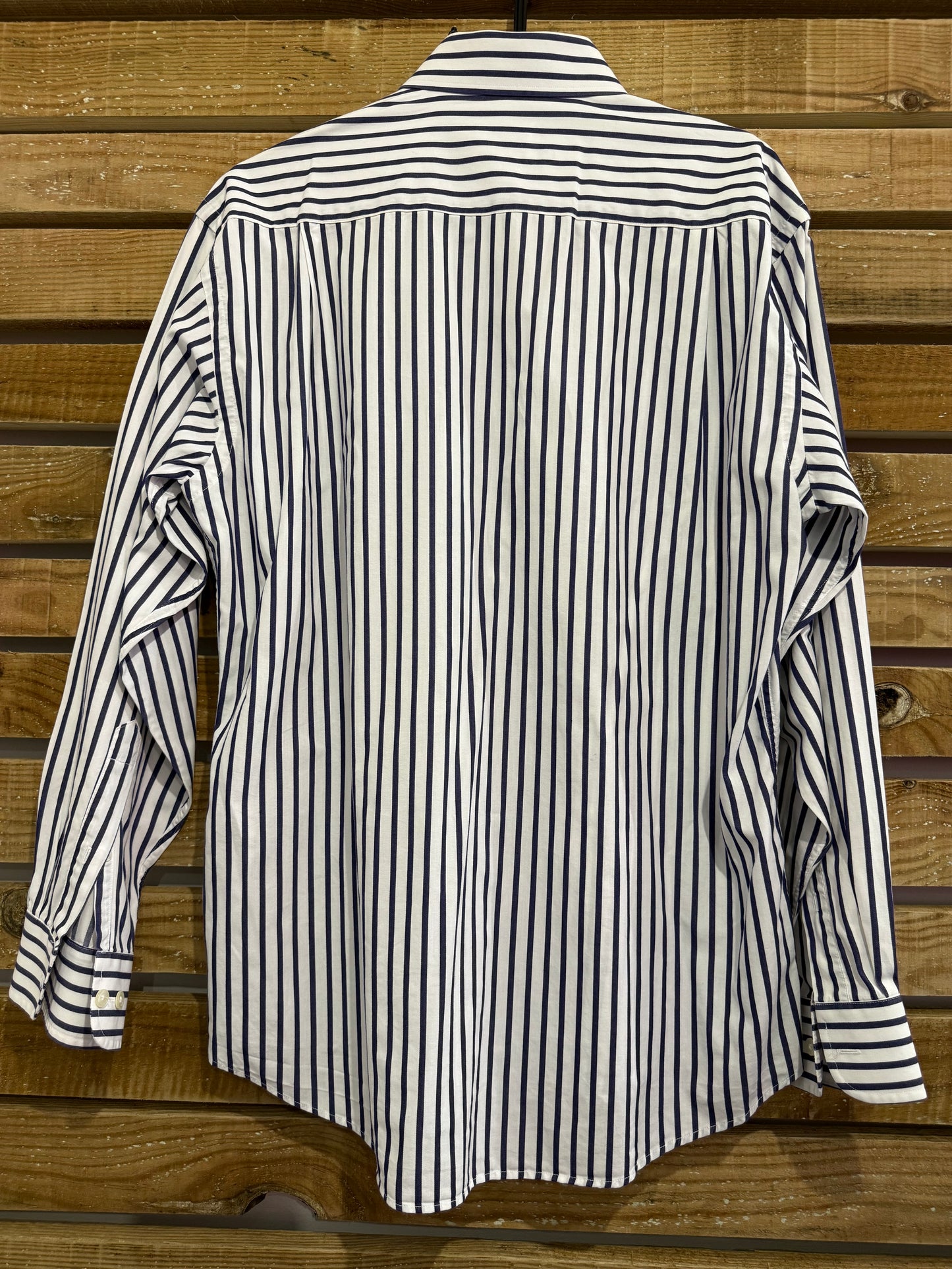Vintage Y2K Van Heusen striped shirt. Size Large. 16” collar