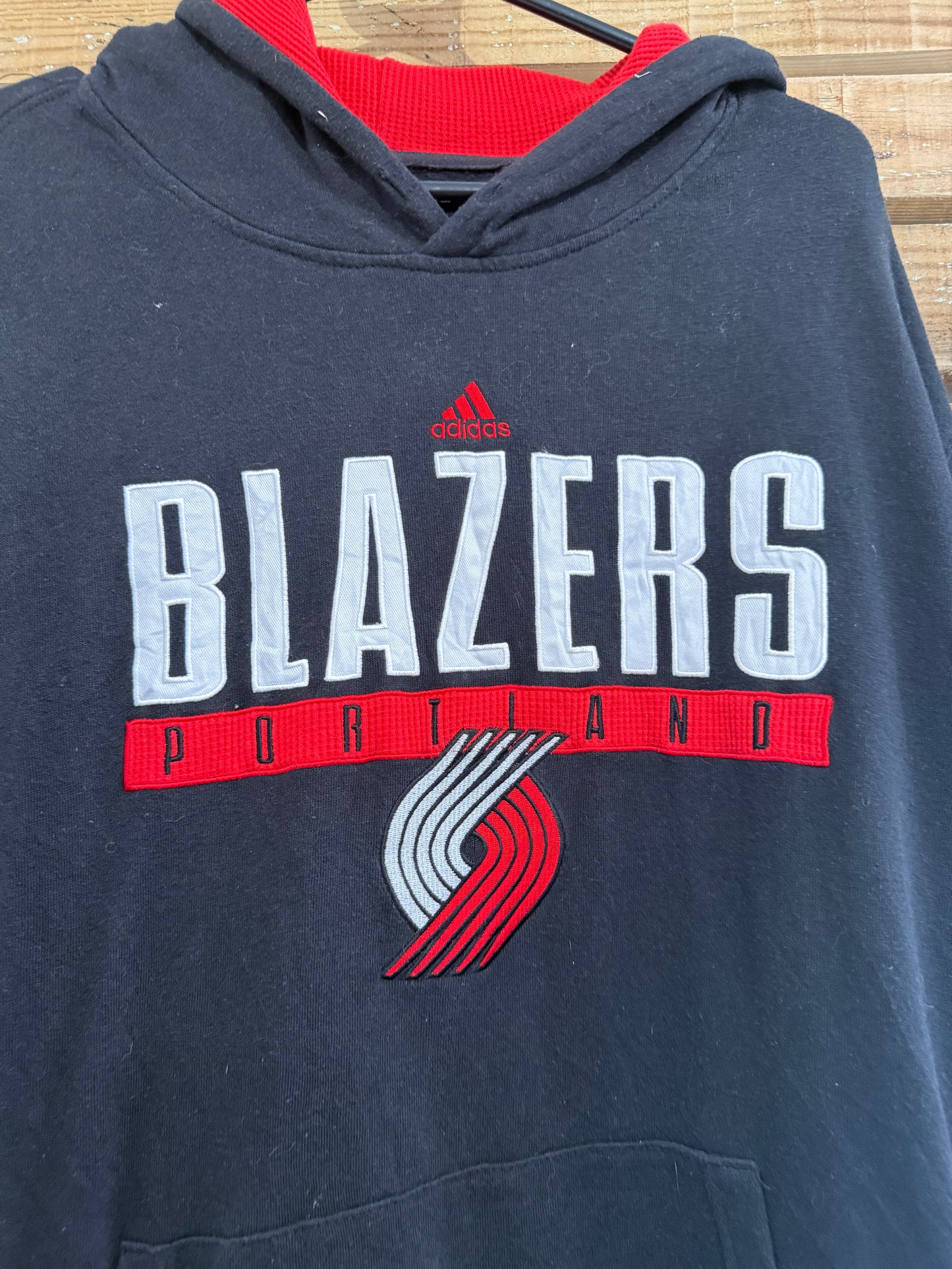 Vintage 90s NBA Adidas Portland Blazers hoodie/ hooded sweater. Size 4XL.