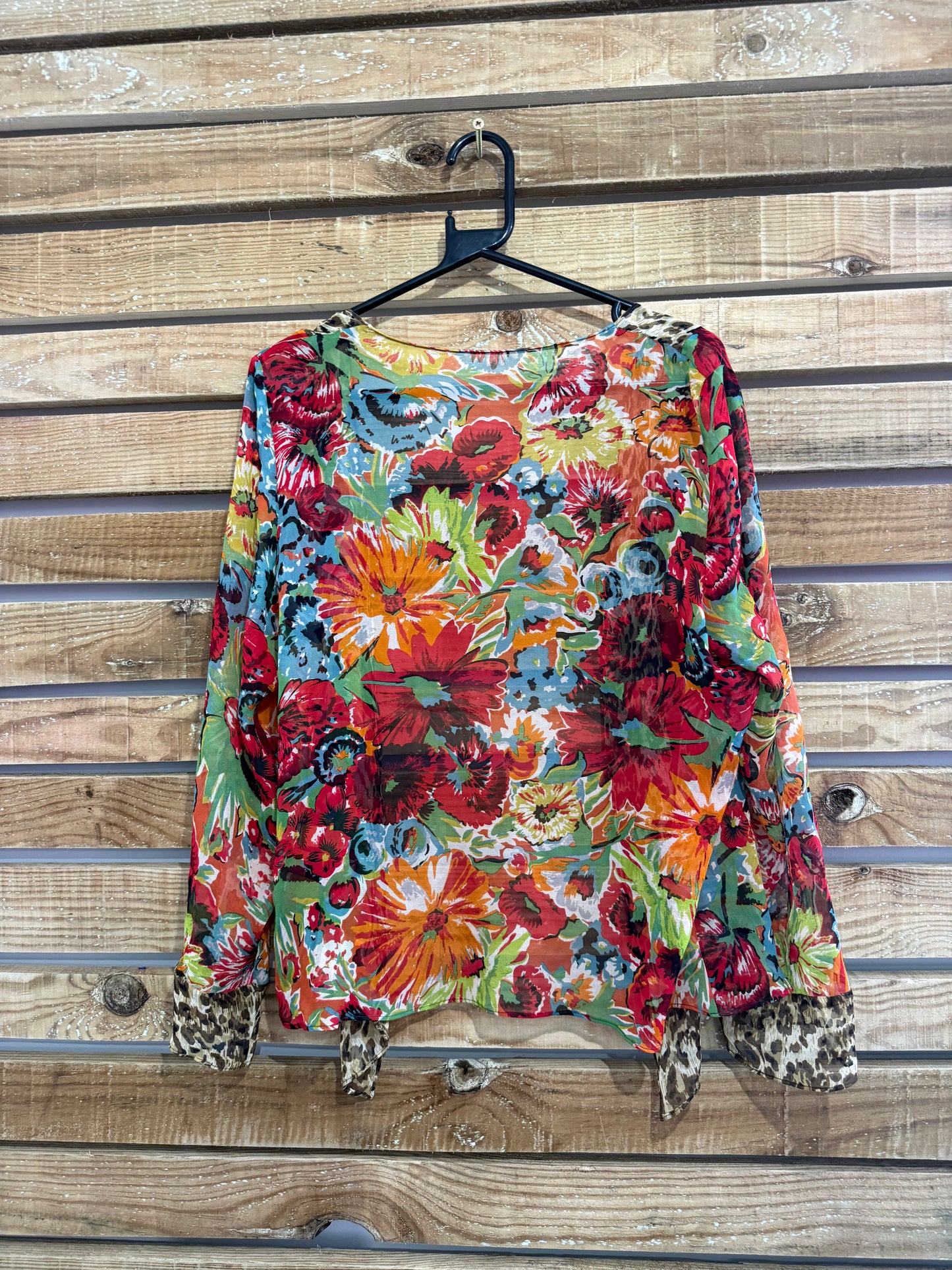 Vintage Y2K Marari floral 100% silk top/ open jacket. Free sizing.