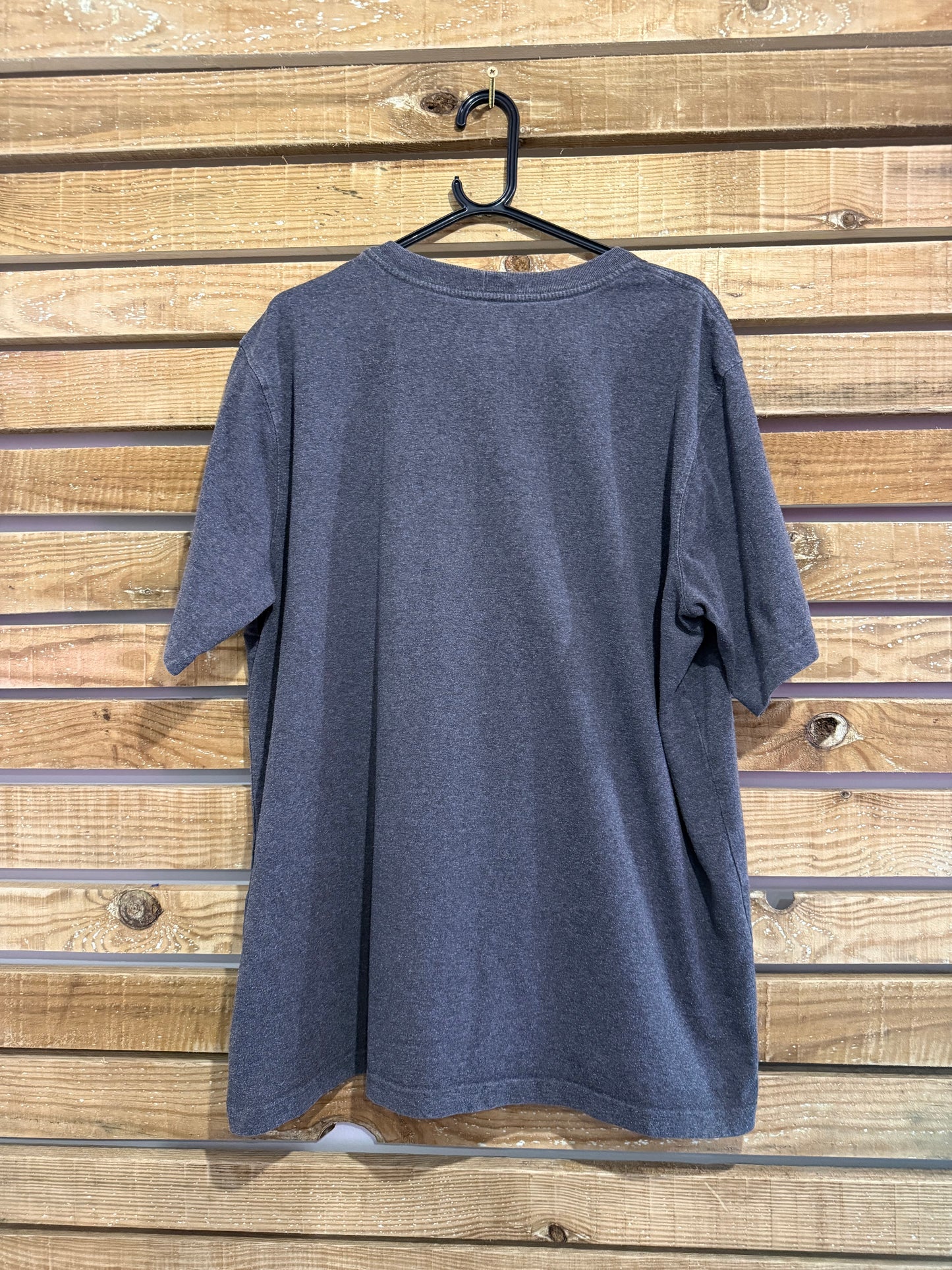 Carhartt mountain/ trees motif t-shirt. Spell-out. Grey. Workwear/ cowboy/ USA. Size XL