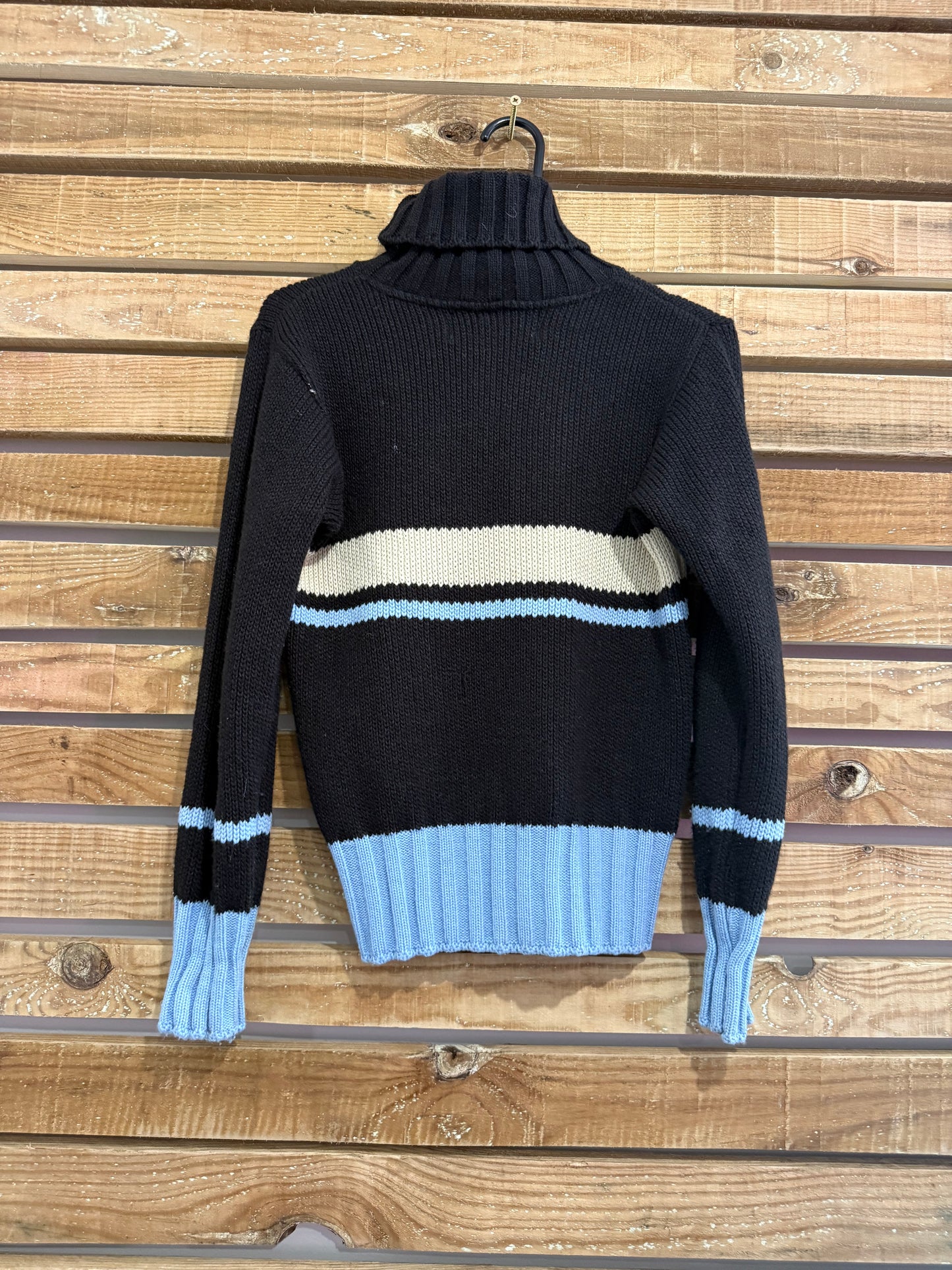Vintage Y2K Oshea roll neck/ turtle neck pattern jumper. Size small.