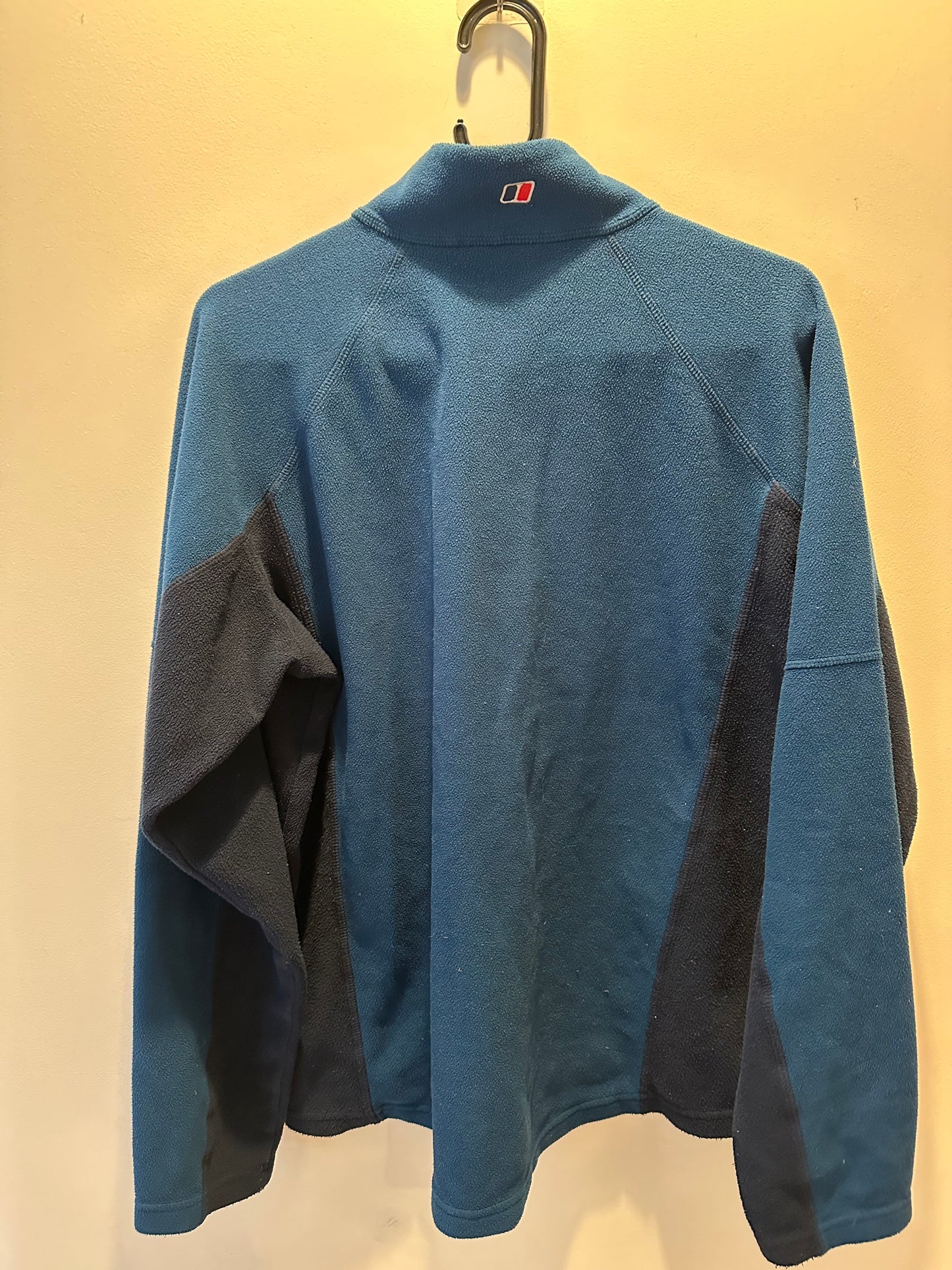 Vintage 90s Berghaus fleece. 1/4 zip up. Blue. Size XL.
