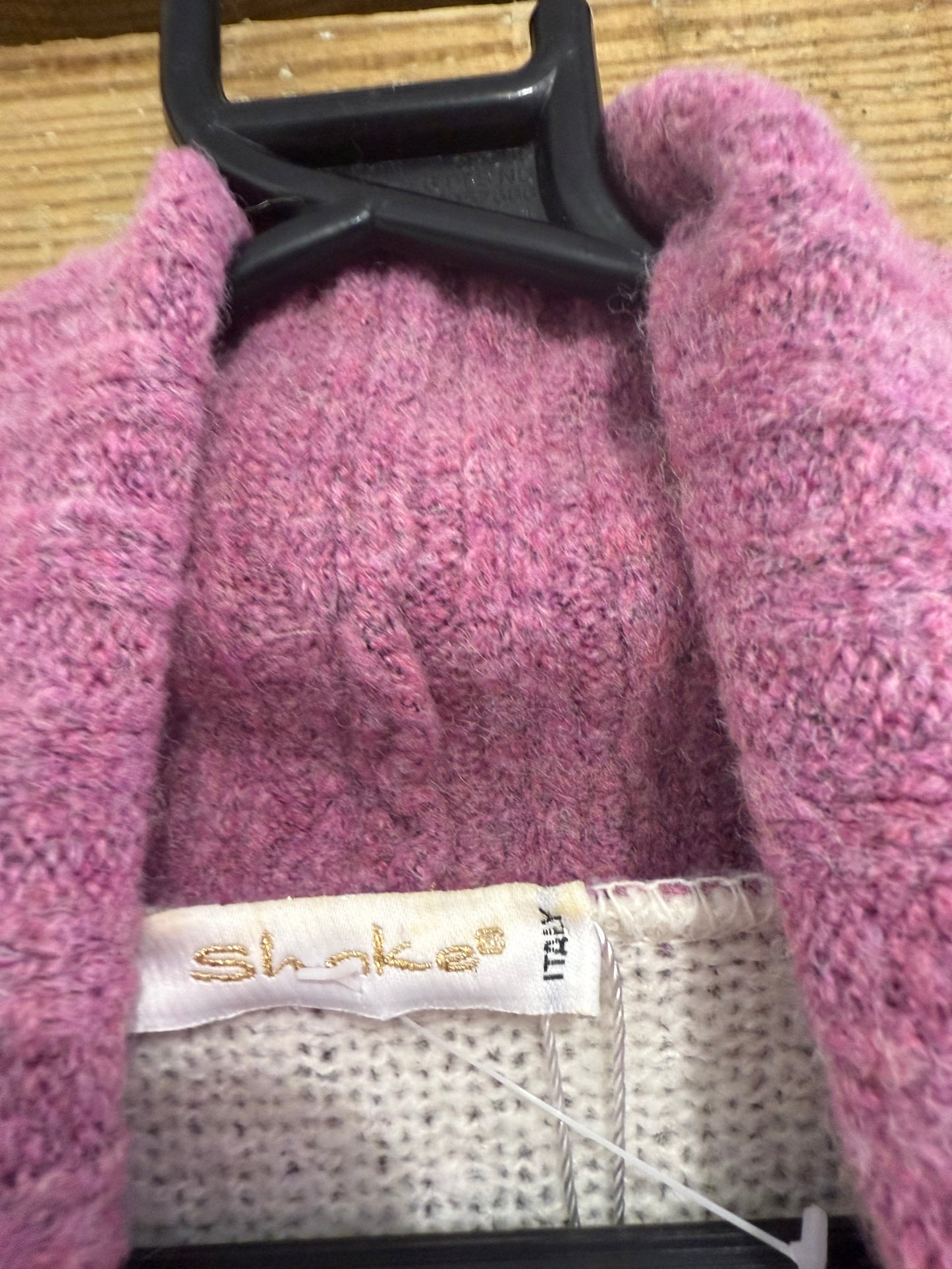 Vintage Y2K roll neck/ turtle neck argyle pattern jumper. Size small.
