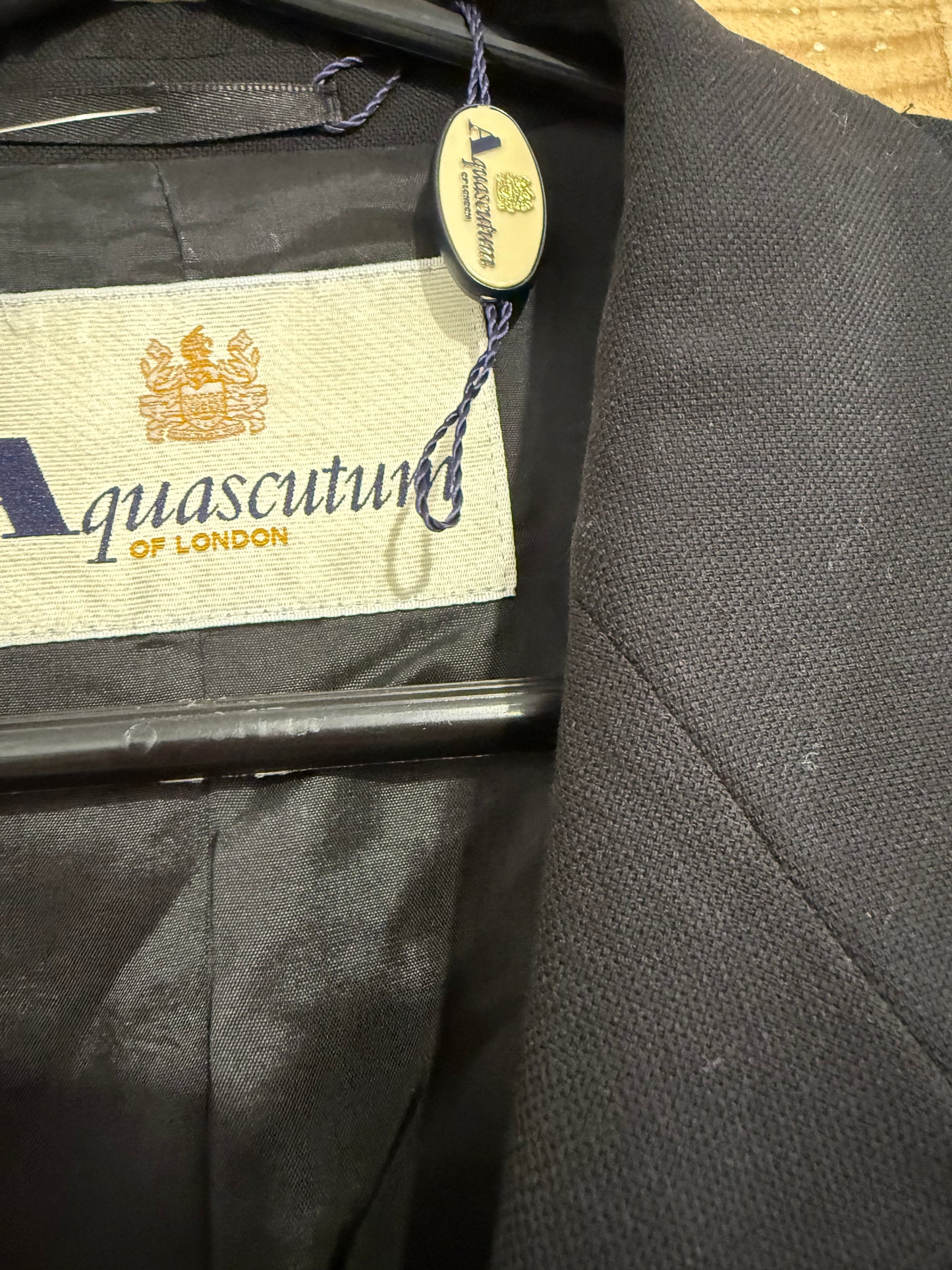 Vintage 80s BNWT Aquascutum button up blazer jacket. Size 10. Deadstock