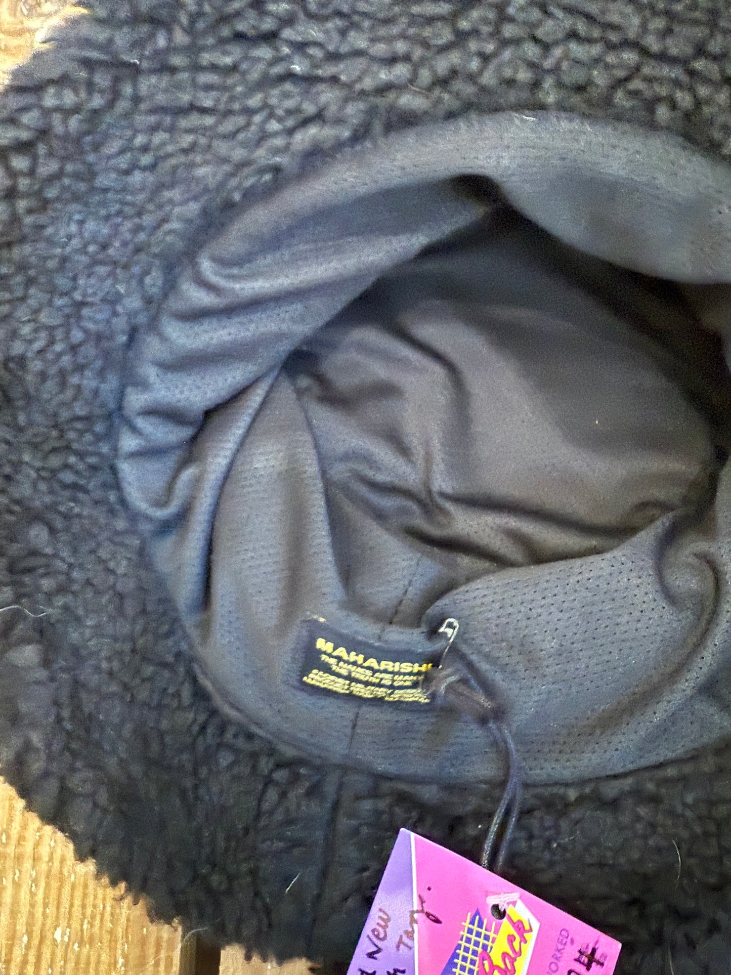 BNWT Vintage Y2K Maharishi fluffy bucket hat. Summer/ Festival
