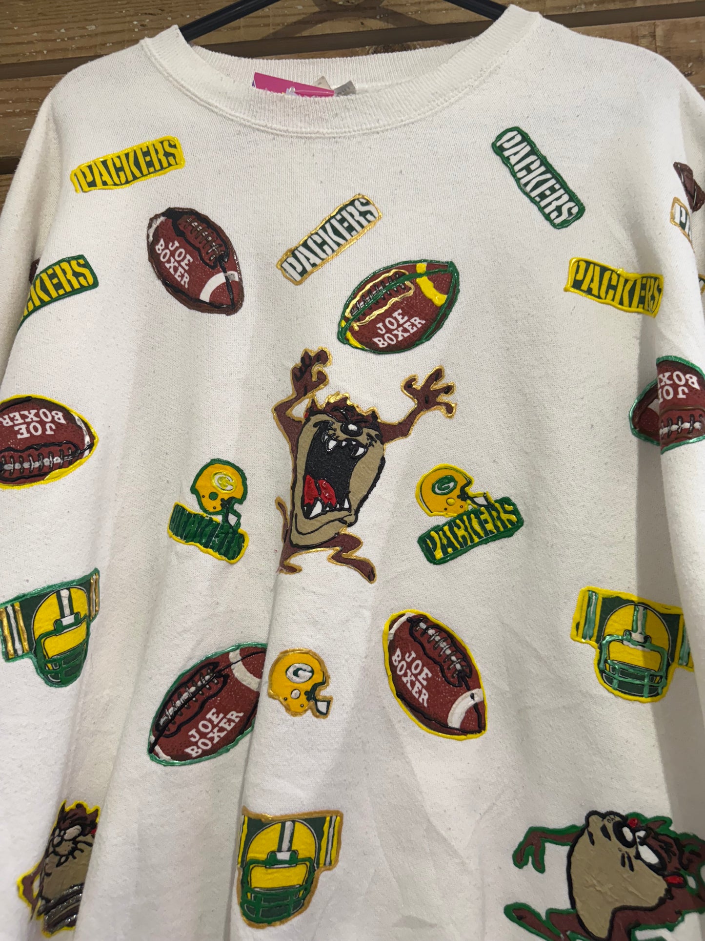 Vintage 90s NFL Packers/ Taz Tasmanian Devil/ Looney Tunes sweater/sweatshirt. White. Size XXL.