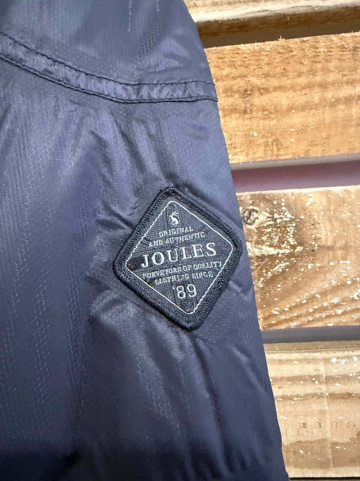 Vintage Y2K Joules rain jacket. Black. Size Medium.