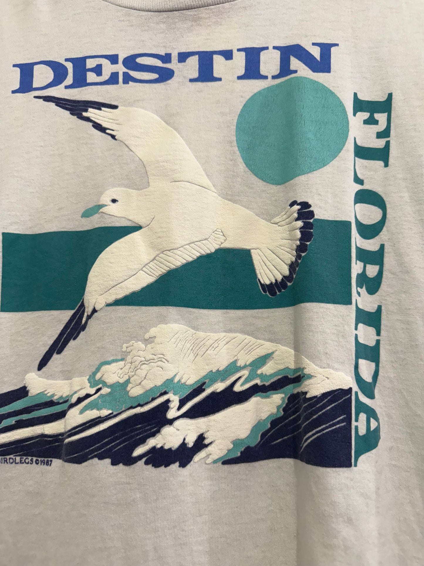 Vintage 80s American single stitch motif T-shirt. Size Large.