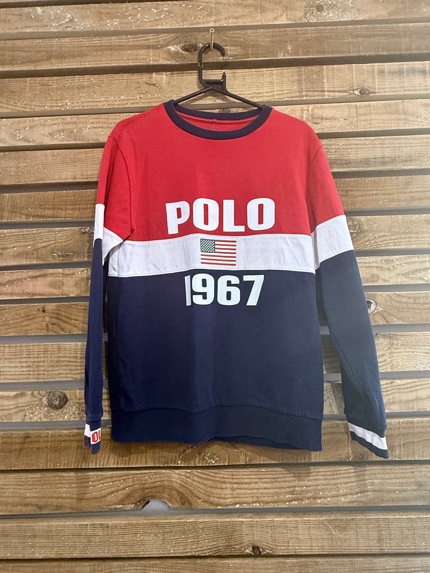 Vintage Y2K Ralph Lauren polo flag sweater/ sweatshirt. Size Small.