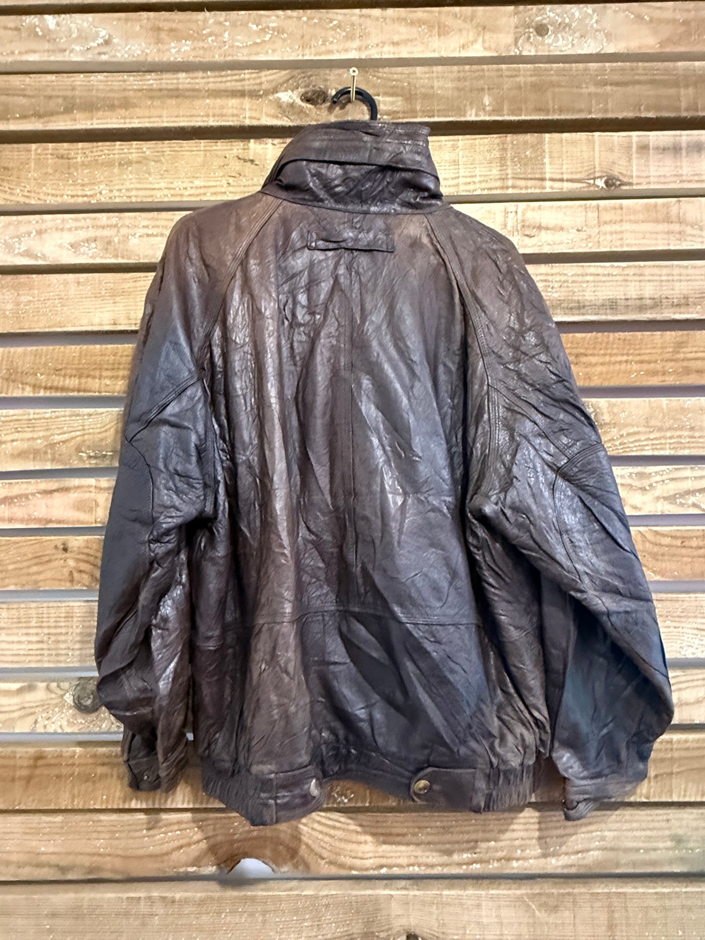 Vintage 90s Nautica leather bomber jacket. Brown. Size Large.
