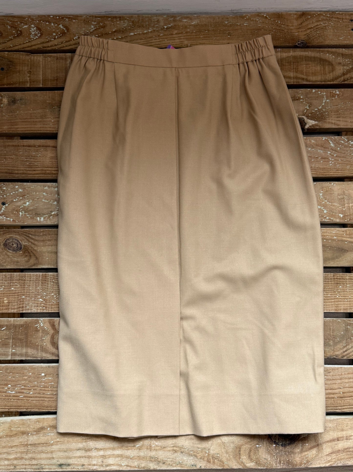 Vintage 80s, 40s style, Aquascutum peach wool skirt. Size UK8, 28” waist