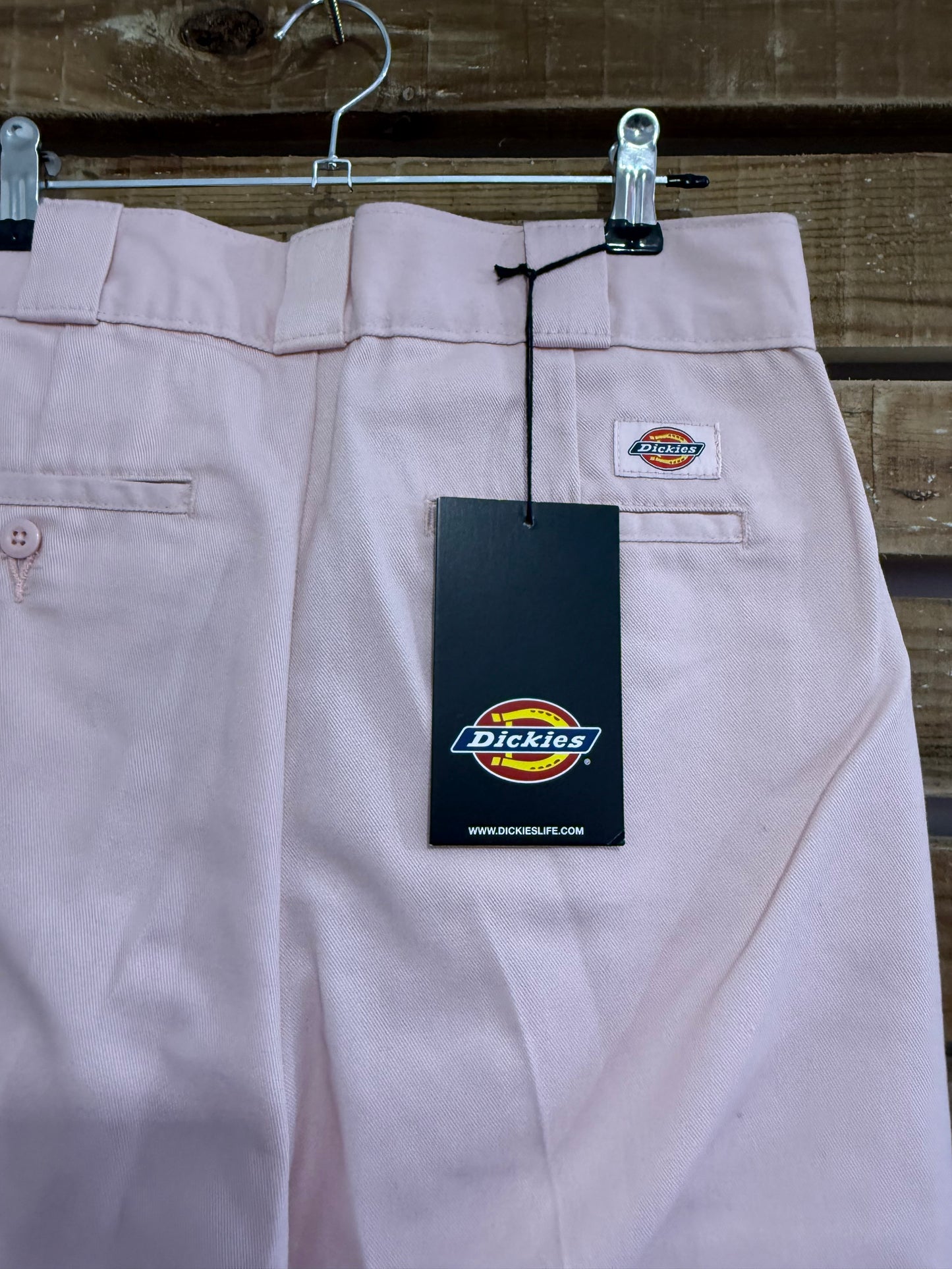 BNWT Dickies pink chino trousers/ pants . Workwear. Labelled a waist 26”, measure 28.