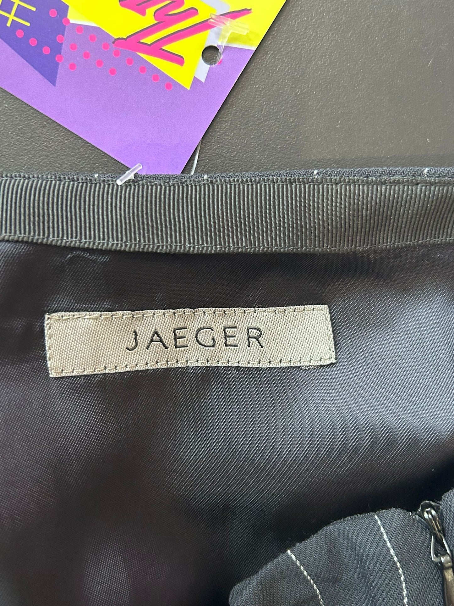 Vintage Y2K Jaeger pinstripe skirt. Waist 30” size UK10