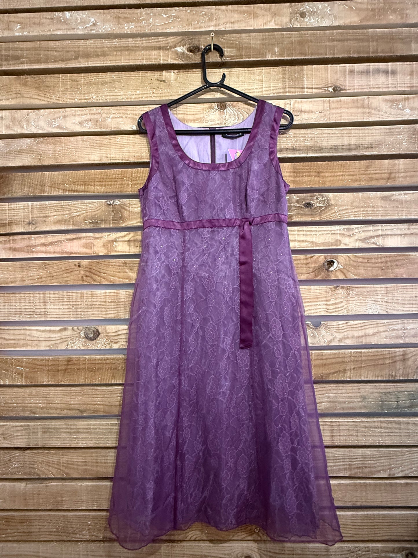 Vintage 80s Betty Barclay party dress. Purple. Prom/ summer. Size 12.
