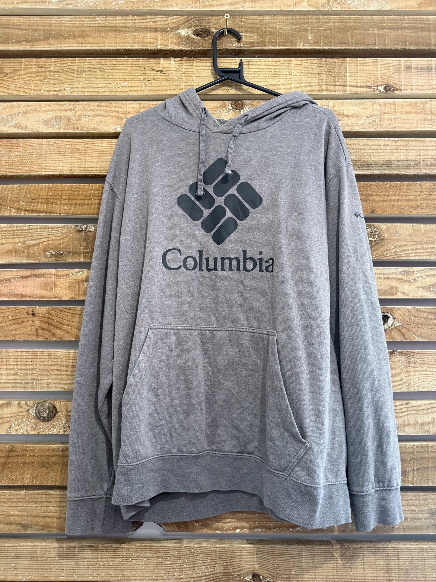 Vintage 90s Columbia Spell-out hoodie/ hooded sweater. Grey. Size XXL.