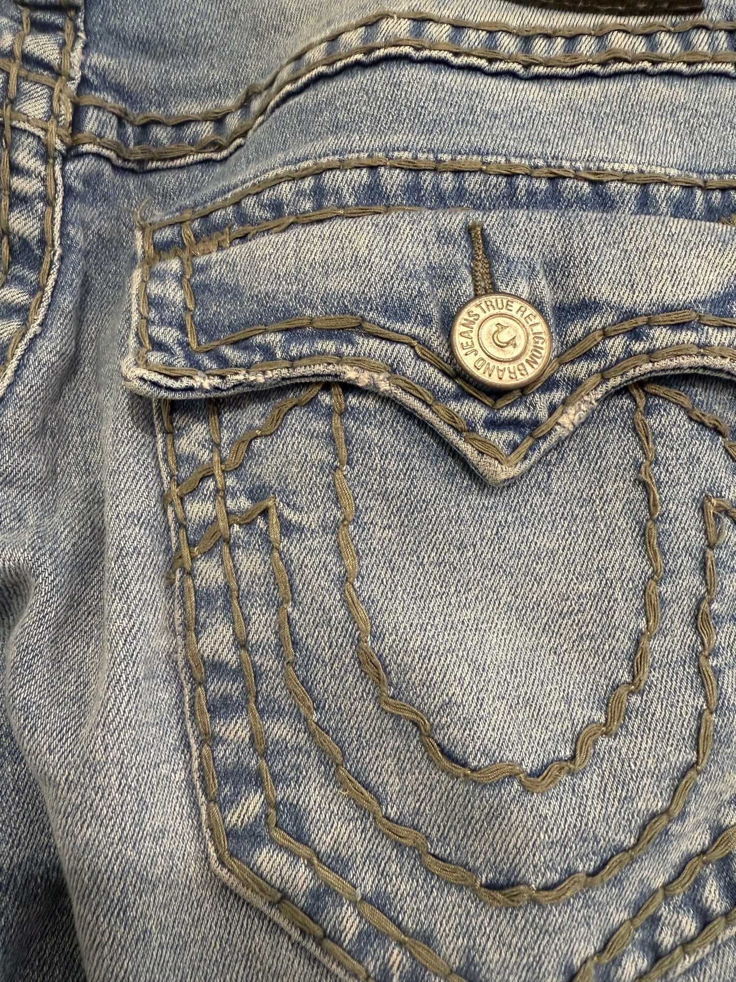 Vintage Y2K True Religion Jeans. Blue. 36” waist, 33” leg.