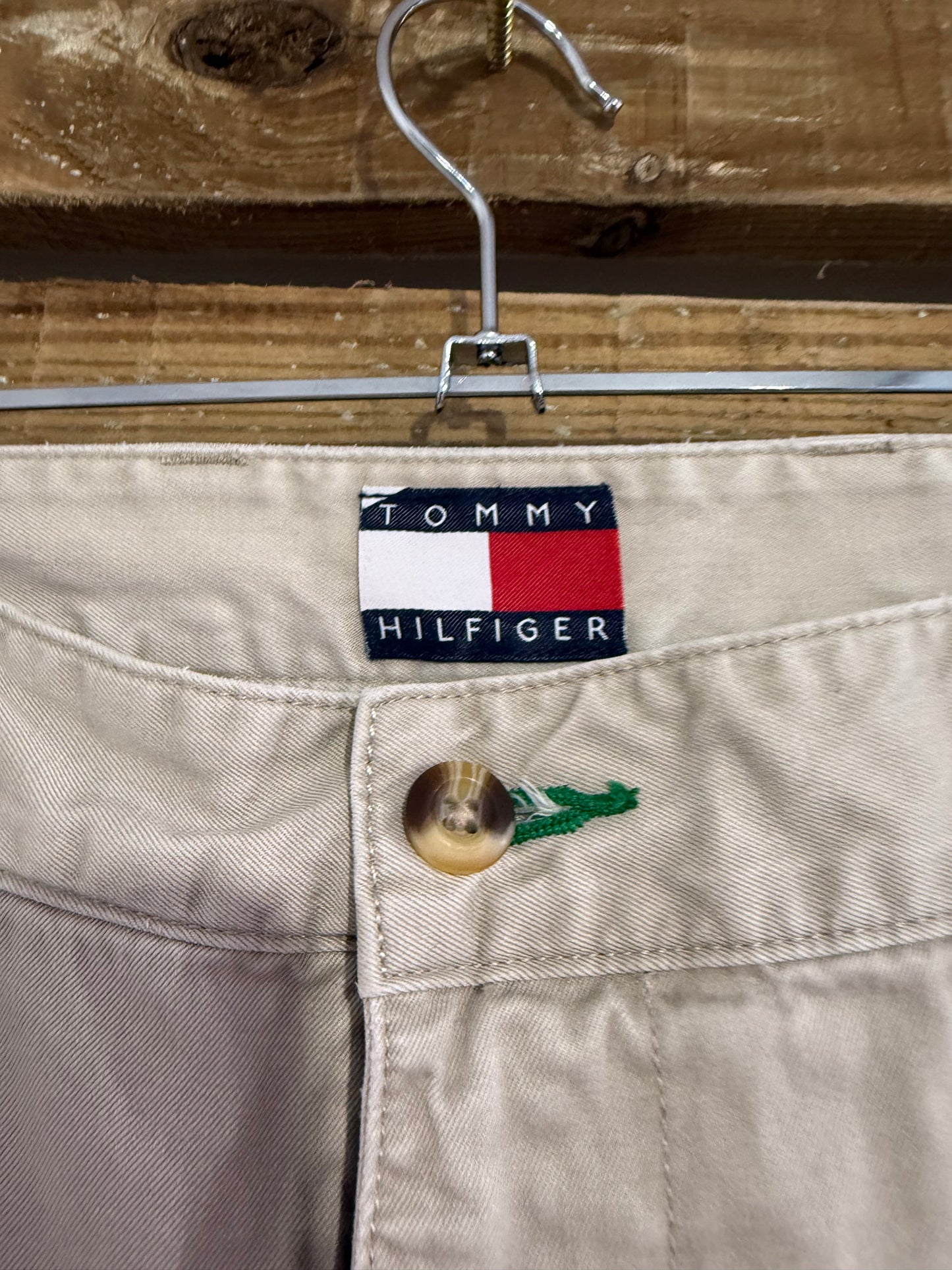 Vintage 90s Tommy Hilfiger beige chino trousers/ pants . Workwear. 36”waist, 31” leg
