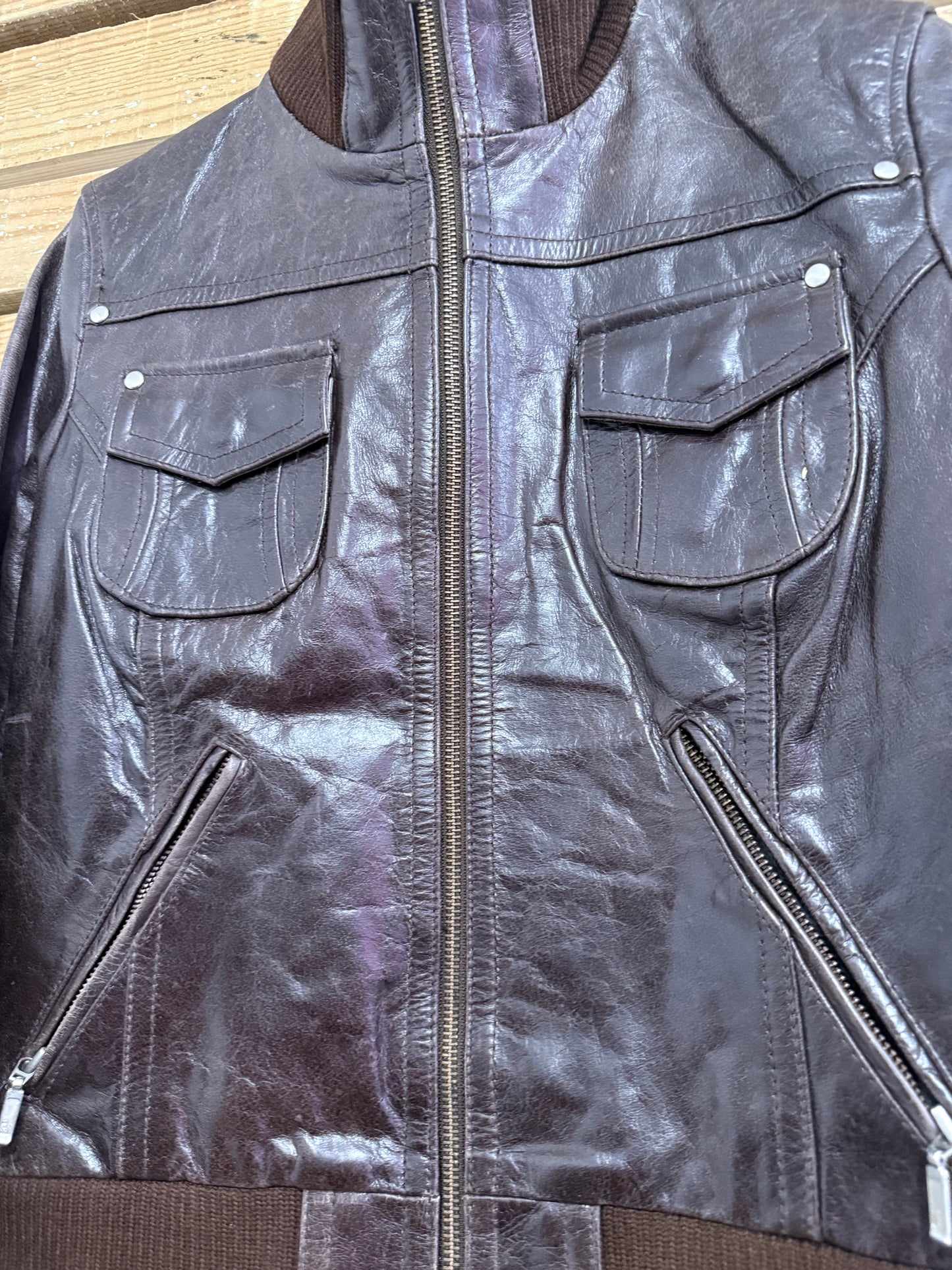 Vintage Y2K Brown leather bomber jacket. Size 10-12