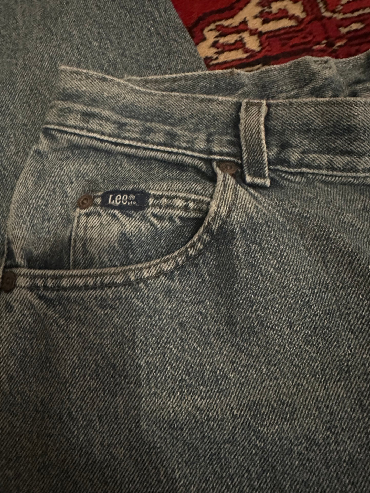 Vintage 90s Lee light blue Jeans. Grunge/ skate. 32” waist, 30” leg