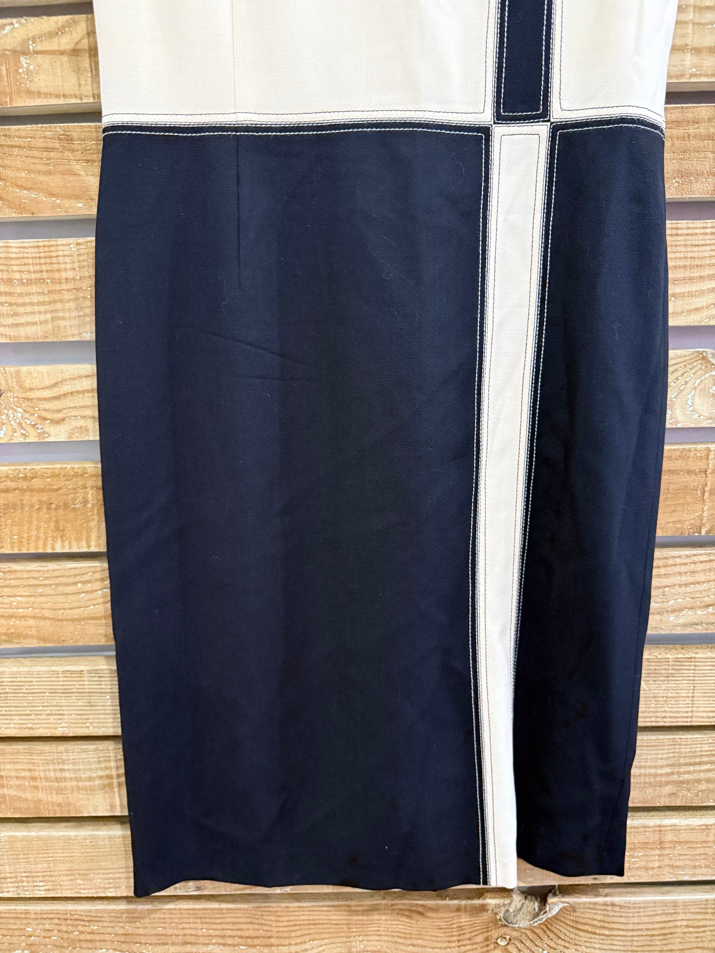 Vintage 80s, 60’s style Louis Féraud wool shift Dress. Monochrome. Size UK12