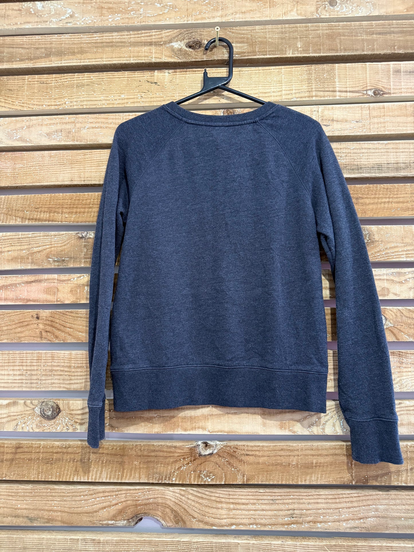 Vintage Y2K Under Armour spell-out sweater/ sweatshirt. Size Medium.