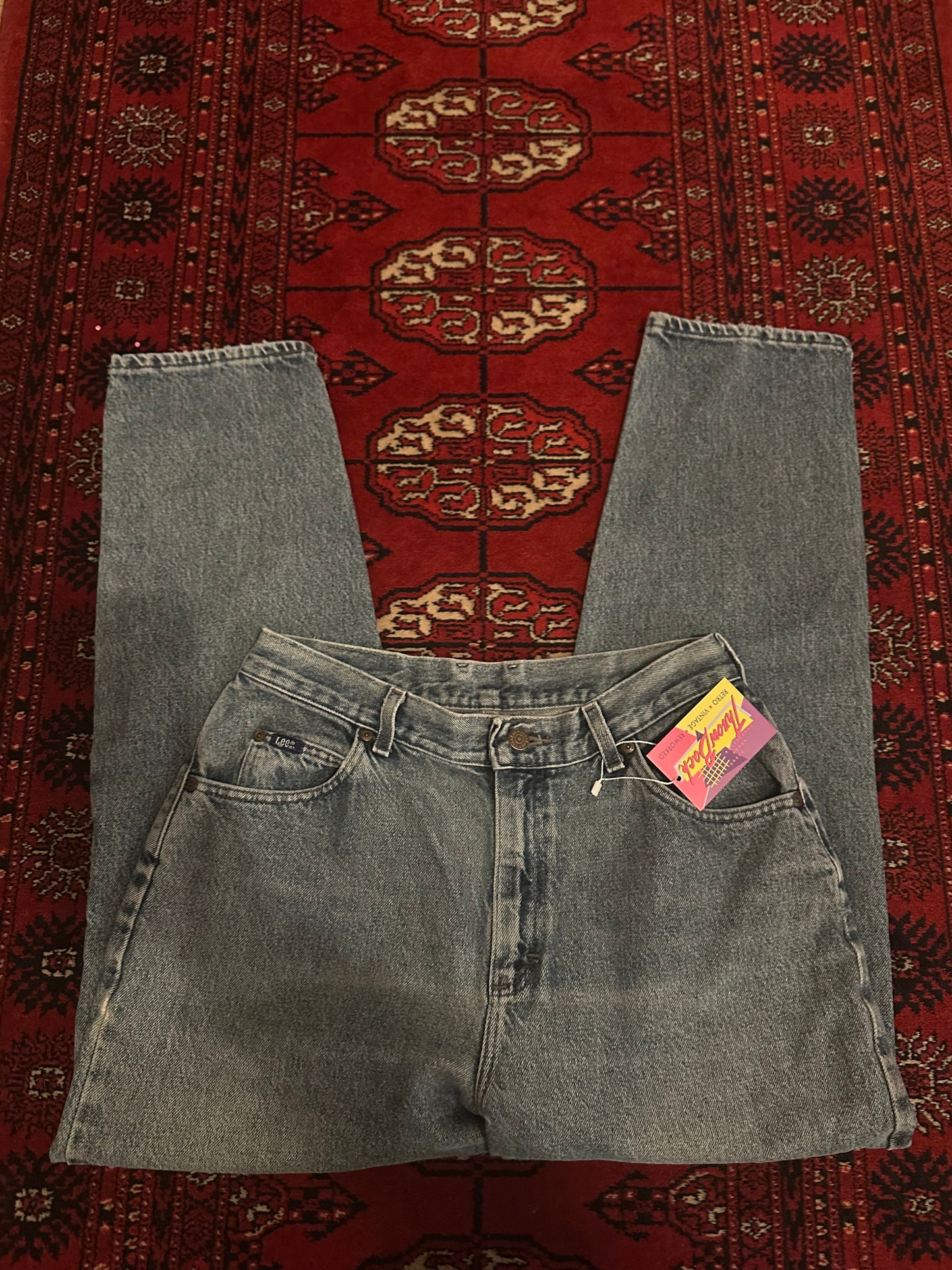 Vintage 90s Lee light blue Jeans. Grunge/ skate. 32” waist, 30” leg