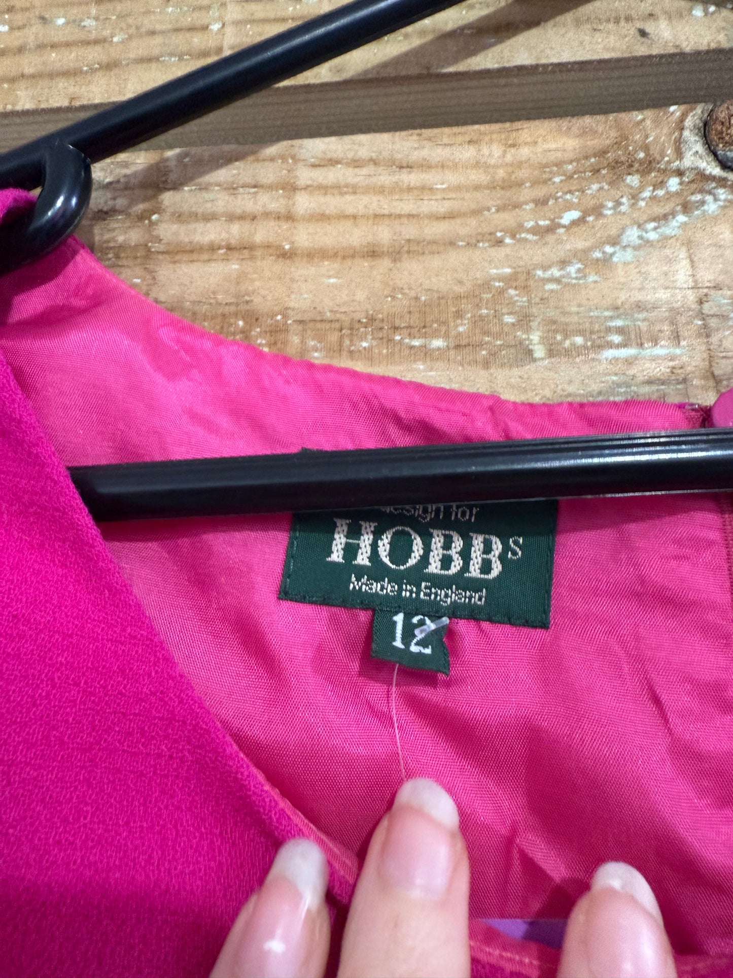 Vintage 80s, 60’s style Hobbs wool shift Dress. Fuschia pink. Size UK12