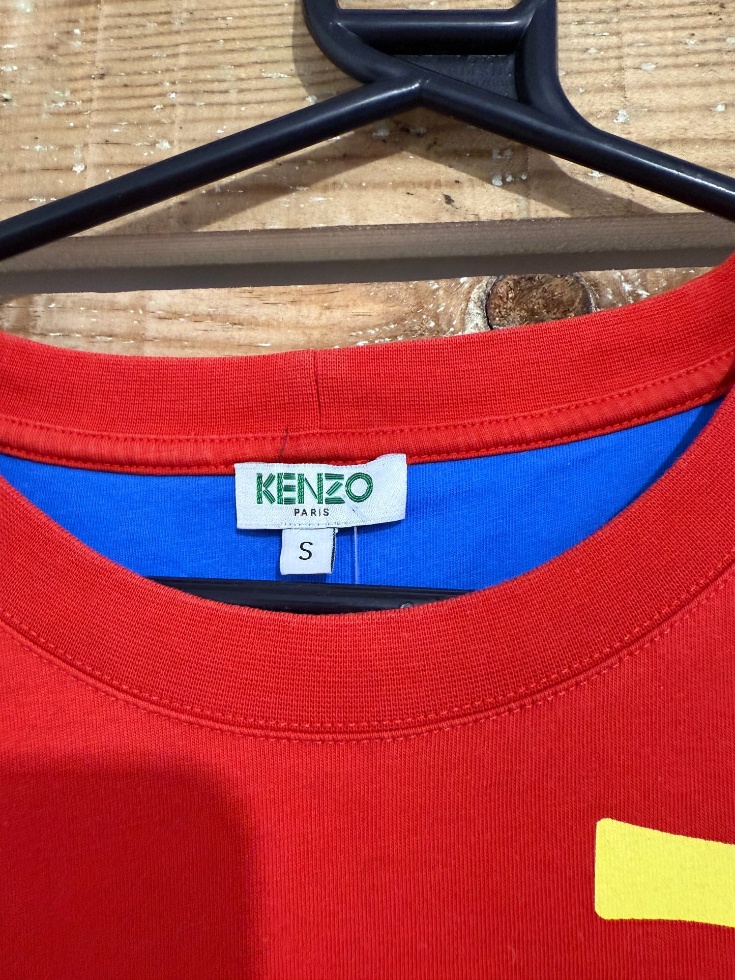 Vintage Y2K Kenzo motif T-shirt. Size Small.