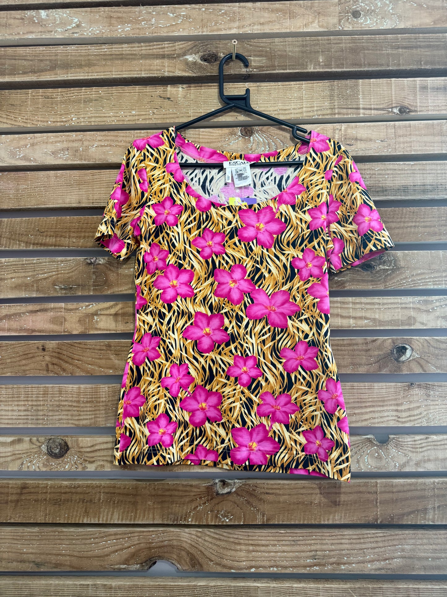 Vintage 80s Escada Hawaiian floral top/ t-shirt. Up to a Size 12.