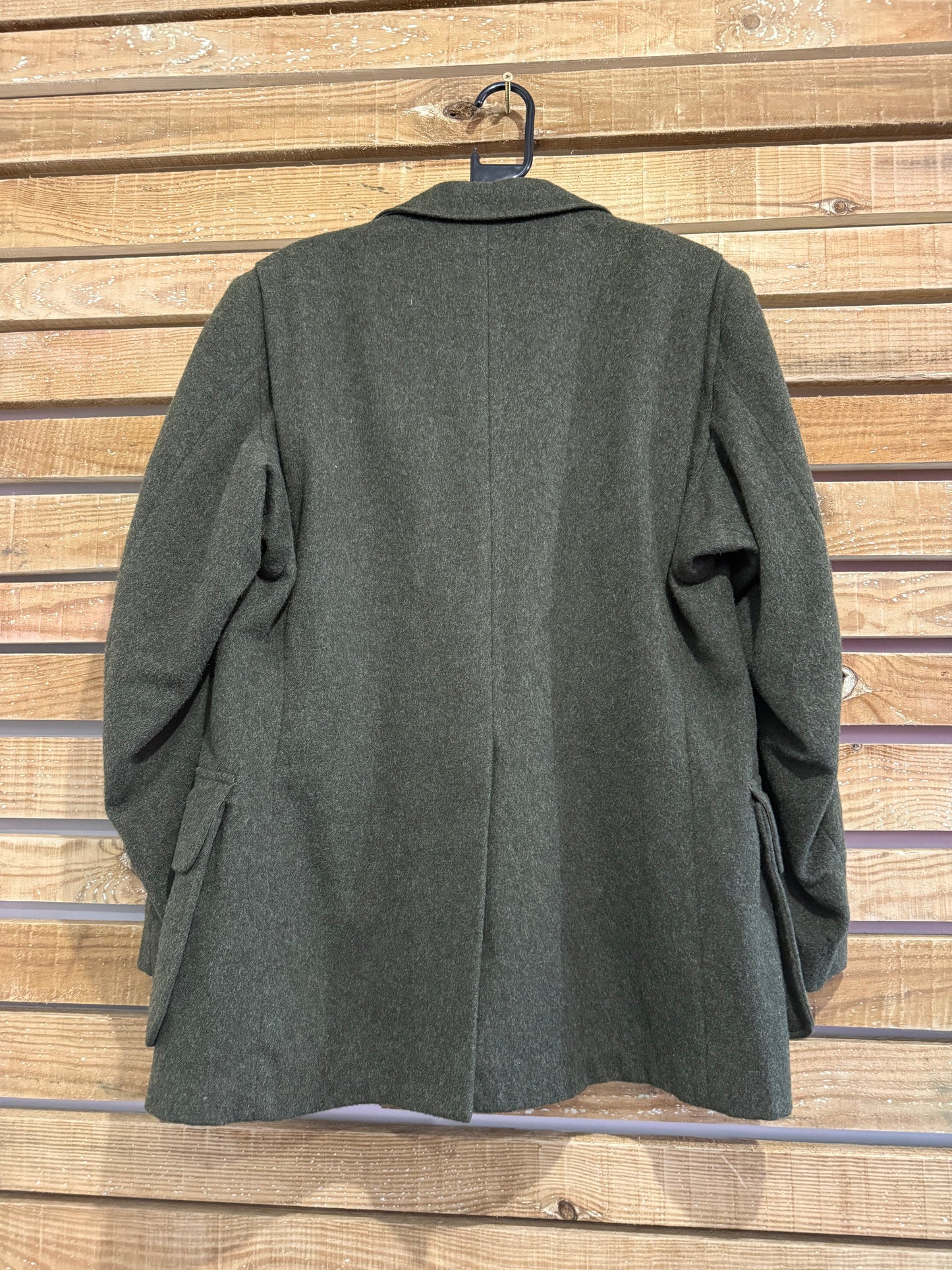 Vintage 80s Lynton Loden wool Coat/ jacket. Green. Size large. 46” chest. Hunting